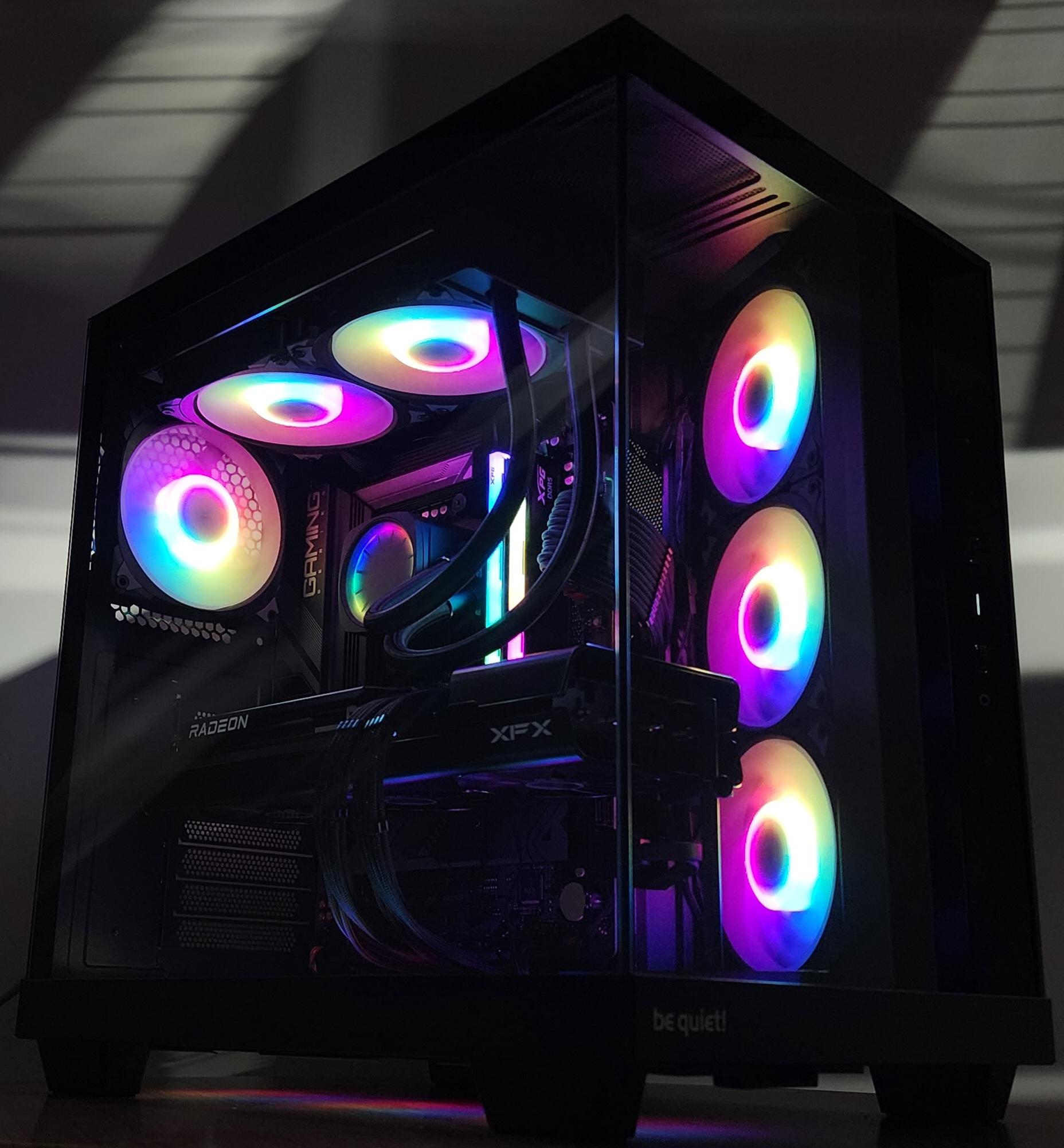 Gaming PC Ryzen 7 7700 32GB RAM 2TB SSD RX 7700 XT 12GB Windows 11 Computer