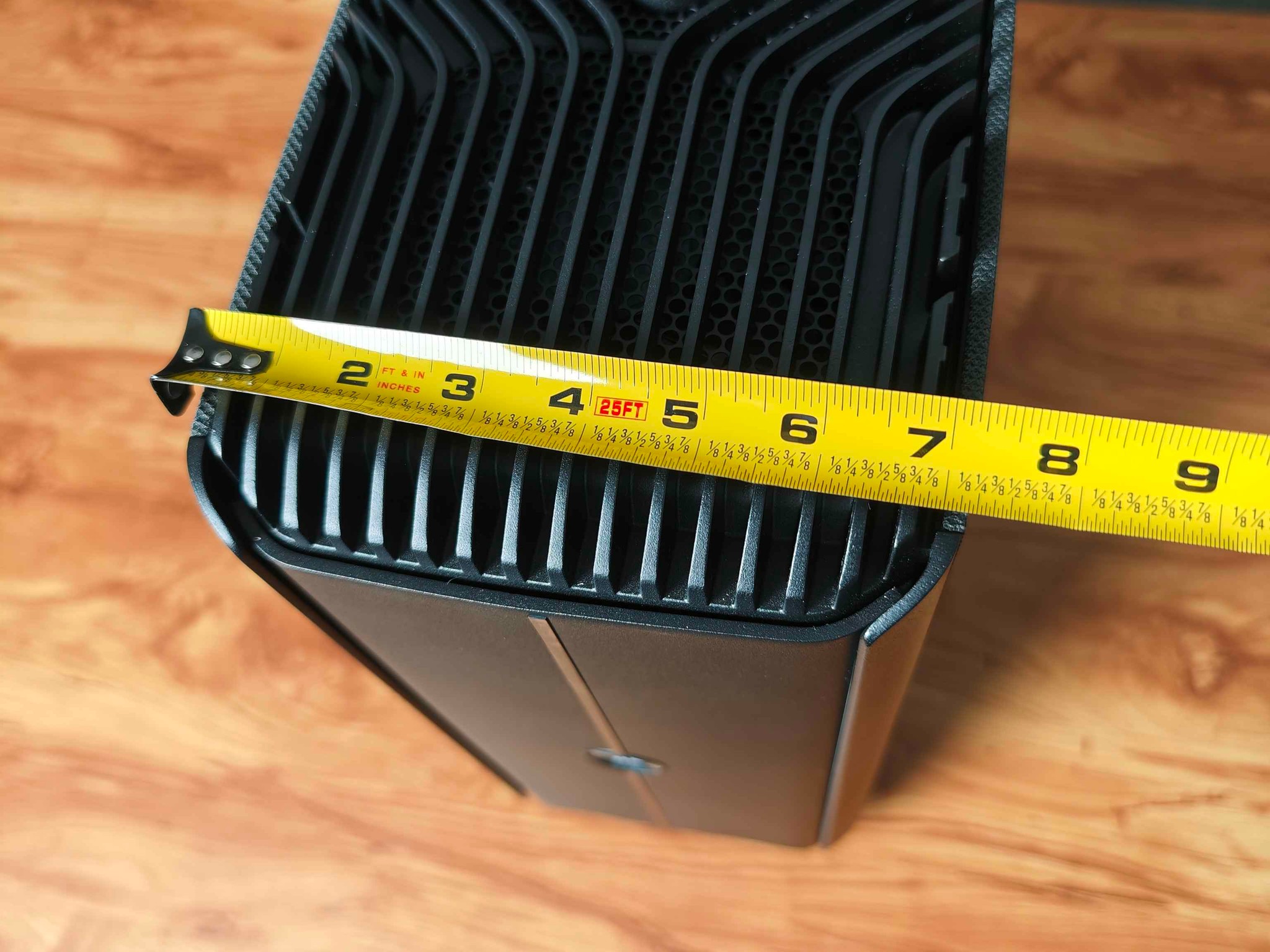 Corsair a600 Small Form Factor PC - RTX 5080 - Ryzen 9 9900X3D - 4TB SSD Storage - 64GB RAM