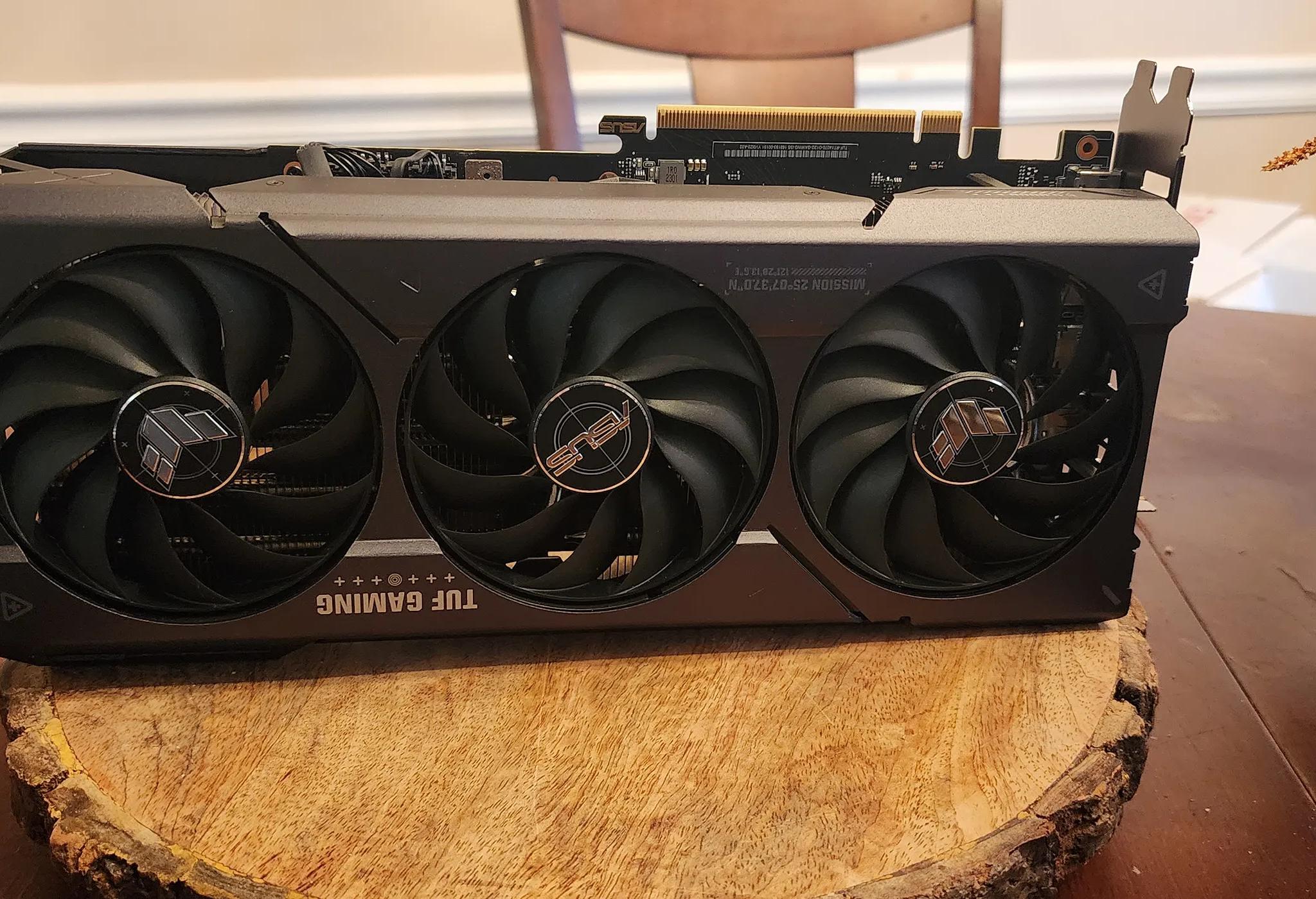 ASUS NVIDIA GeForce RTX 4070 TUF Triple Fan Overclocked 12GB