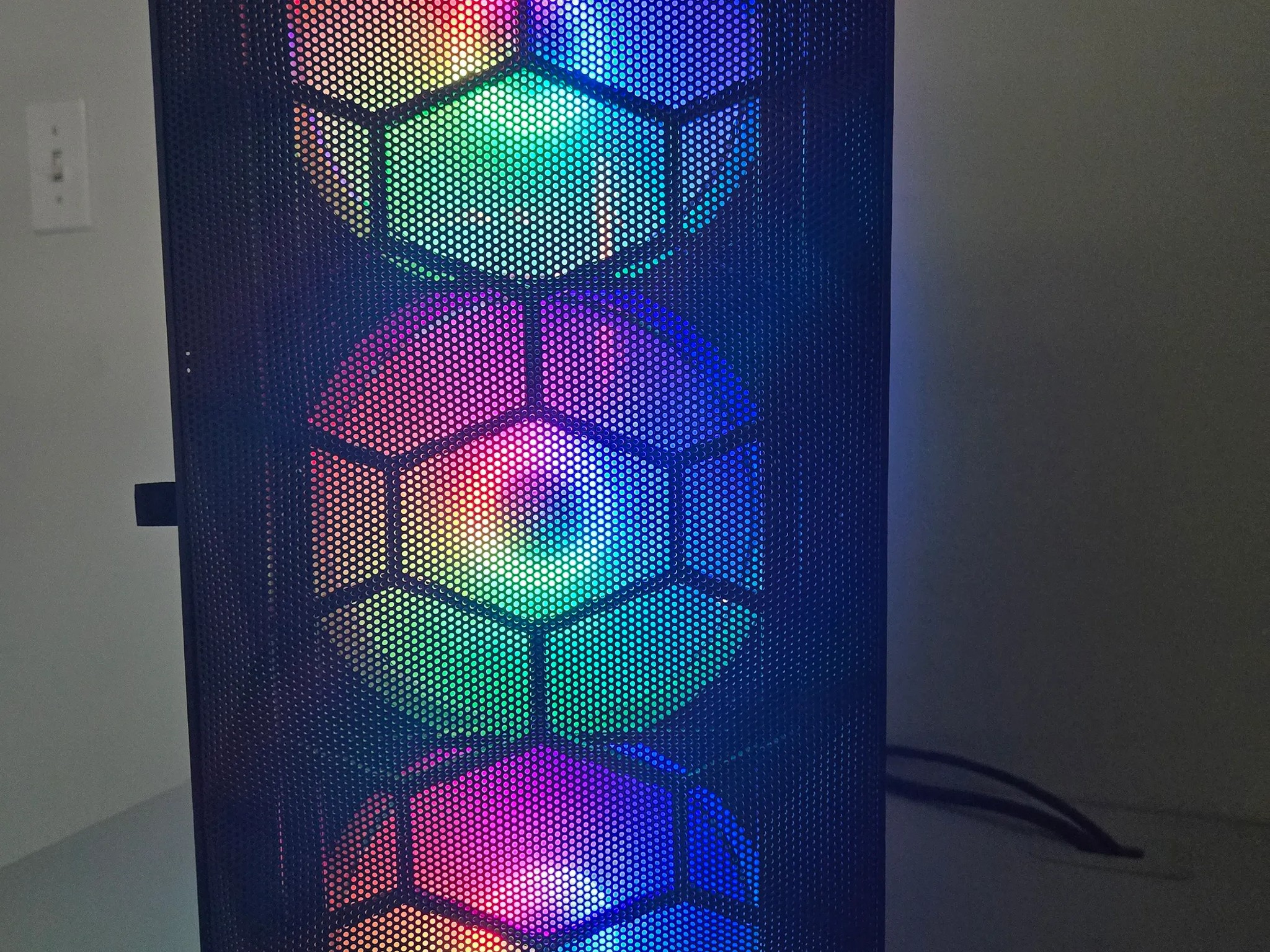 9600KF - GTX 1660 - 16GB DDR4 3200MHZ - 512GB NVME SSD