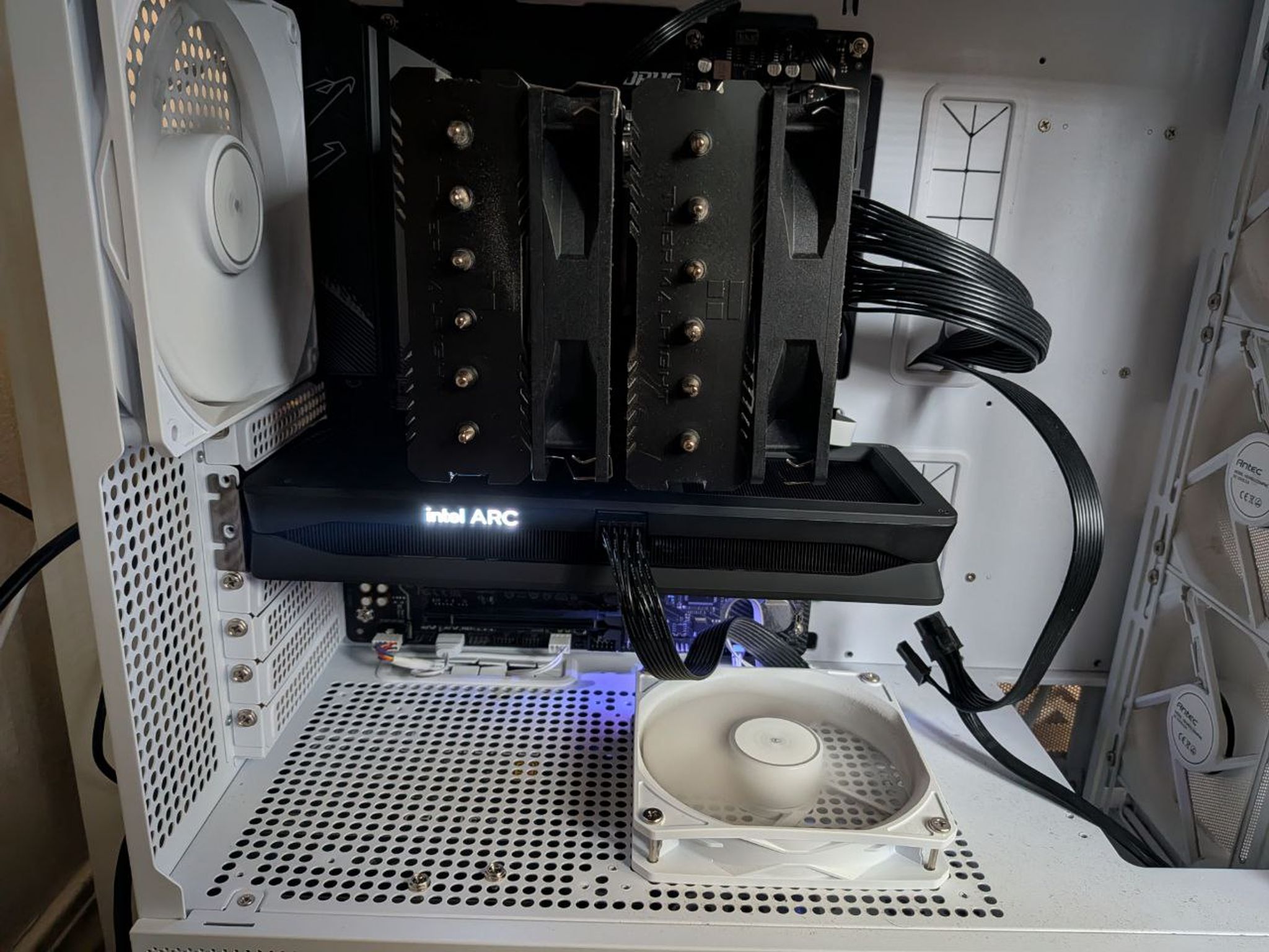 Intel Arc B580 Limited Edition Battlemage 12GB GDDR6