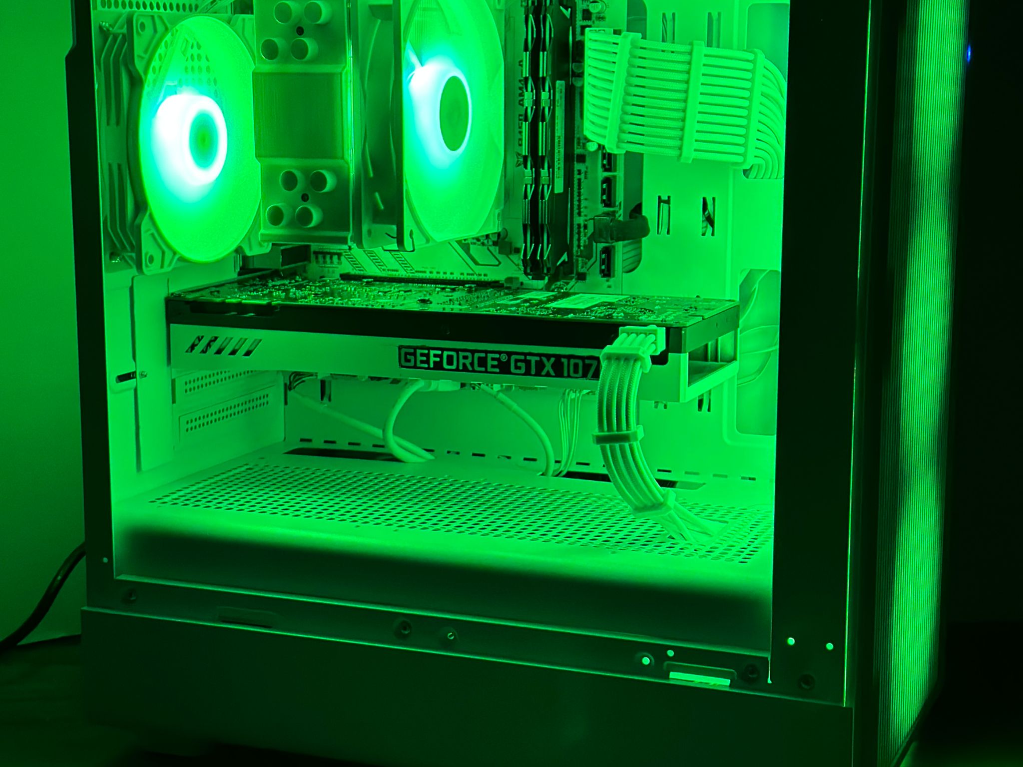 GTX 1070 | Ryzen 5 2600x | 16GB DDR4 | 1.26TB | Windows 11 | Office 2024 | WiFi | Custom Gaming PC