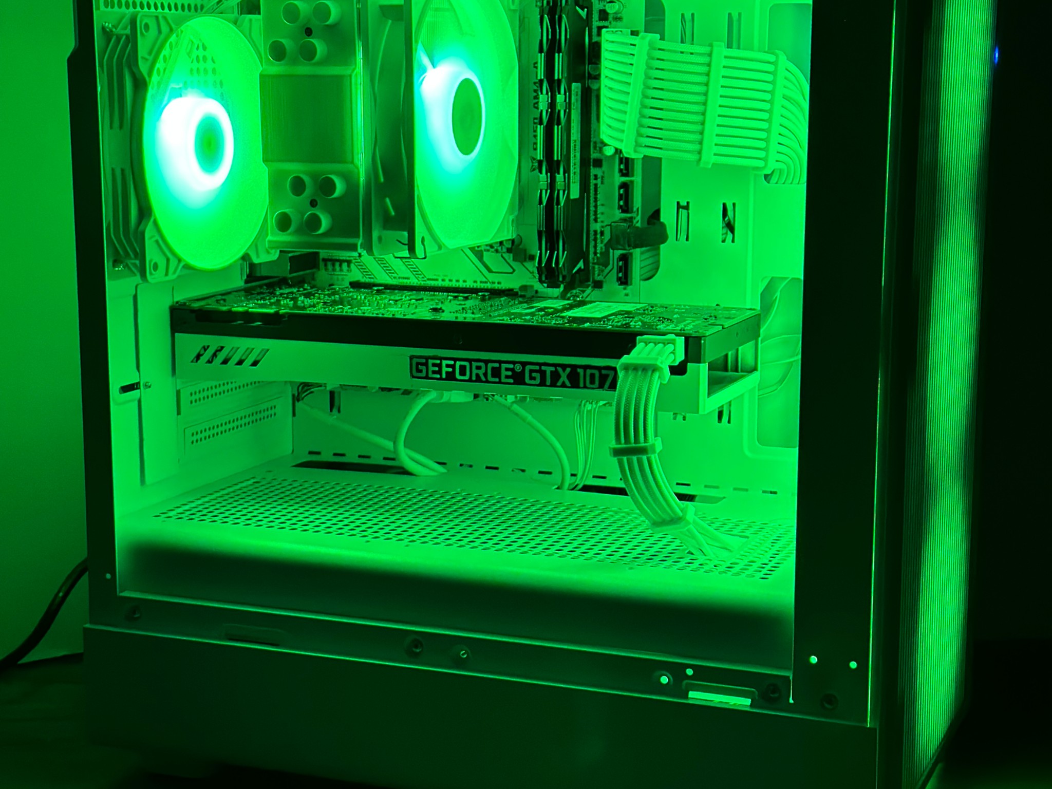 GTX 1070 | Ryzen 5 2600x | 16GB DDR4 | 1.26TB | Windows 11 | Office 2024 | WiFi | Custom Gaming PC