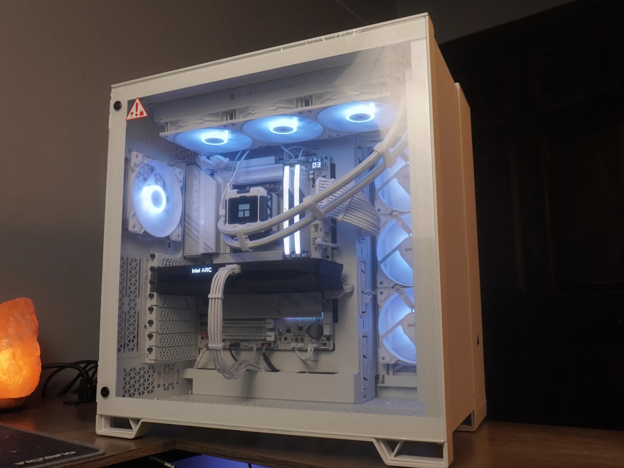 ❄🤍ARCTIC🤍❄ 1440p Gaming/Productivity BEAST 💙Arc B580 💙Ultra 7 265k | 32GB | WIFI