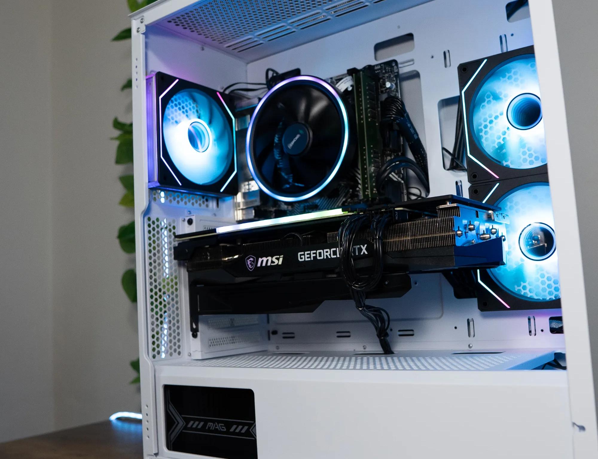 🟣⚪ | MSI RTX 3070 X TRIO 8GB | RYZEN 5 5600X | 32GB DDR4 RAM | 512GB M.2 + 1TB HDD | VaporWave 2.0 |