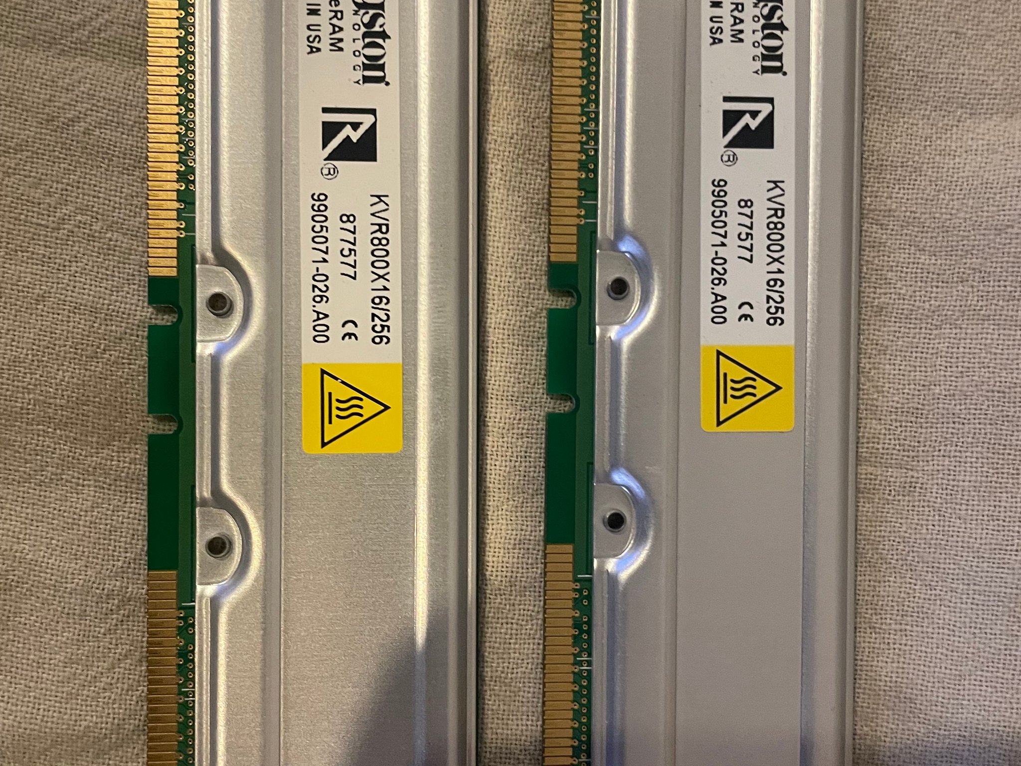Kingston KVR800X 16/256