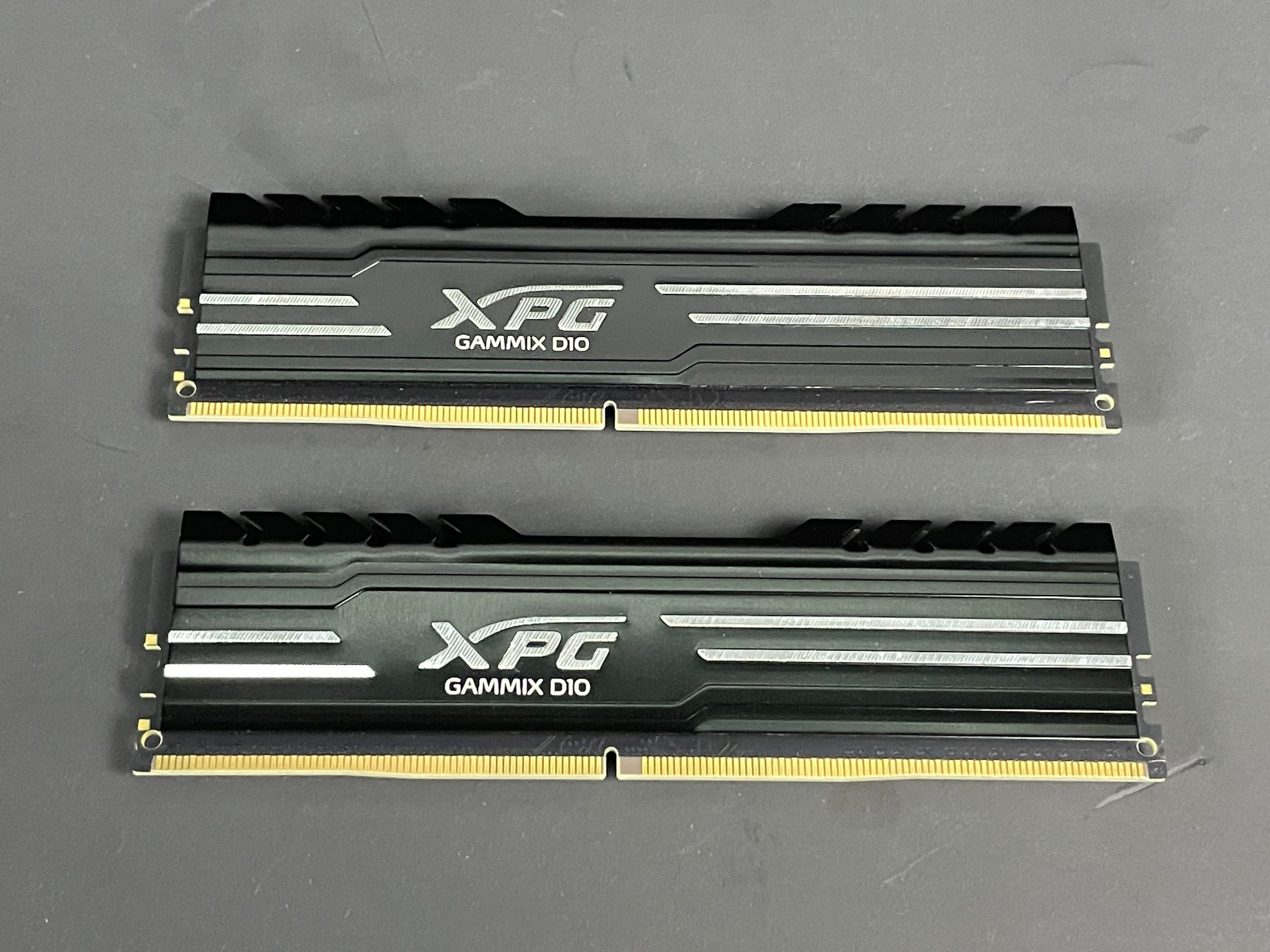 Adata XPG GAMMIX D10 16GB CL16 DDR4 2x8GB 3200MHZ RAM Kit | Free Shipping