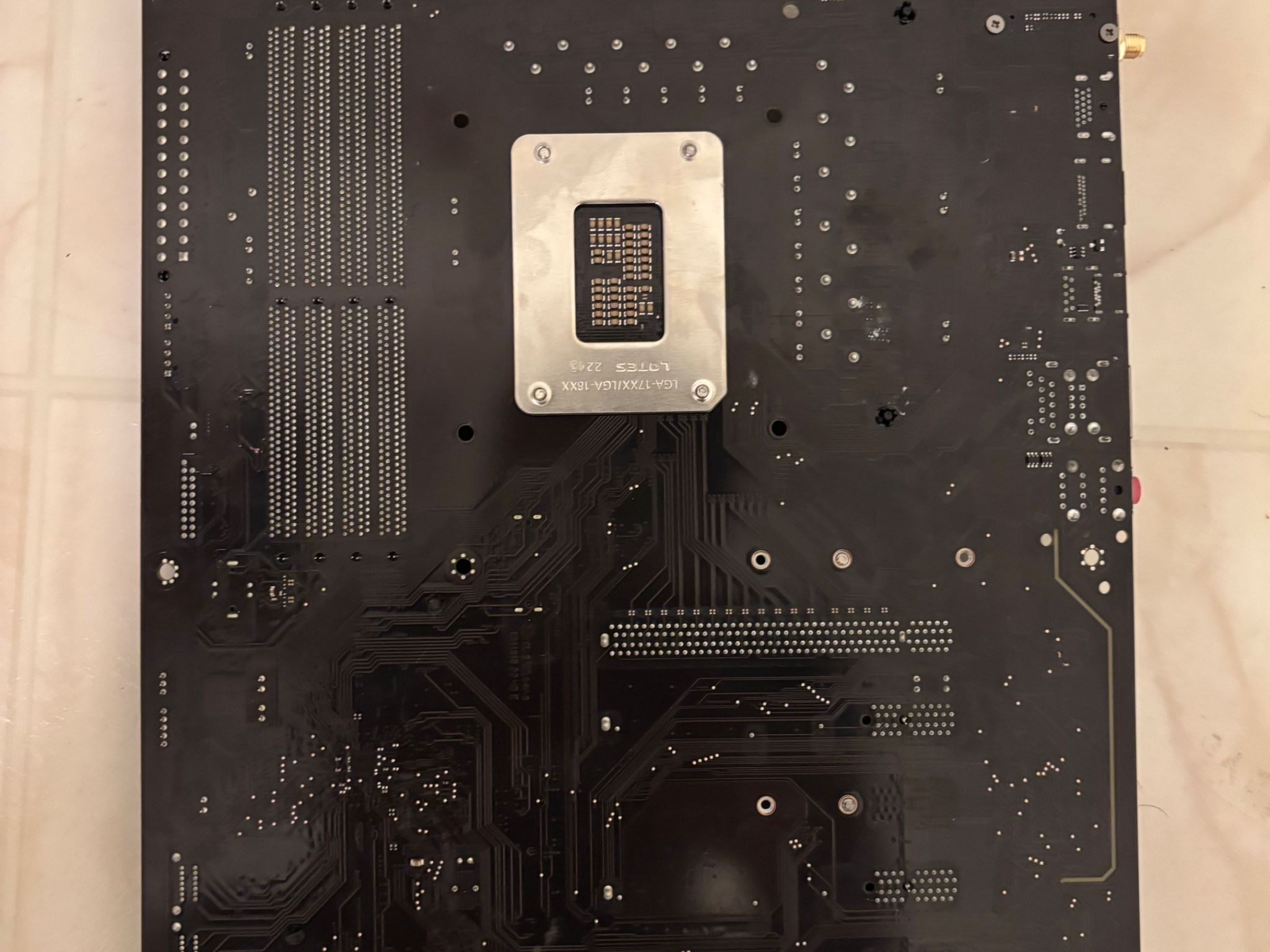 GIGABYTE B660 DS3H AC DDR4 (LGA 1700/ Intel/B660/ATX/DDR4/ Dual M.2/ PCIe 4.0)
