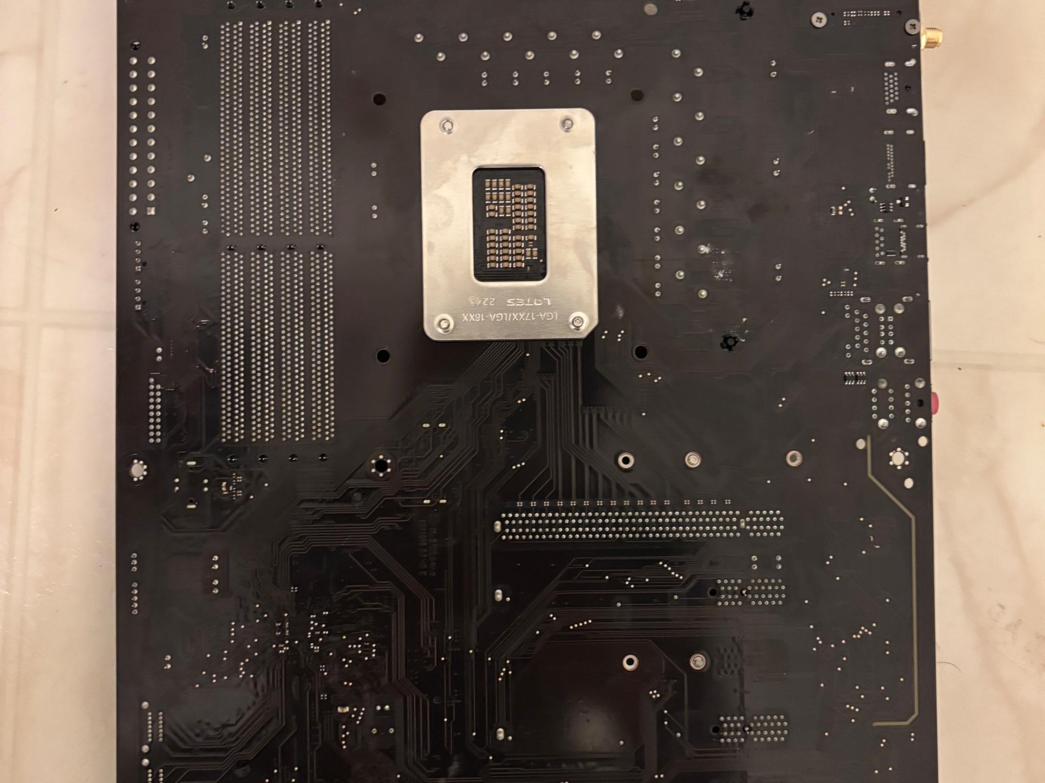GIGABYTE B660 DS3H AC DDR4 (LGA 1700/ Intel/B660/ATX/DDR4/ Dual M.2/ PCIe 4.0)