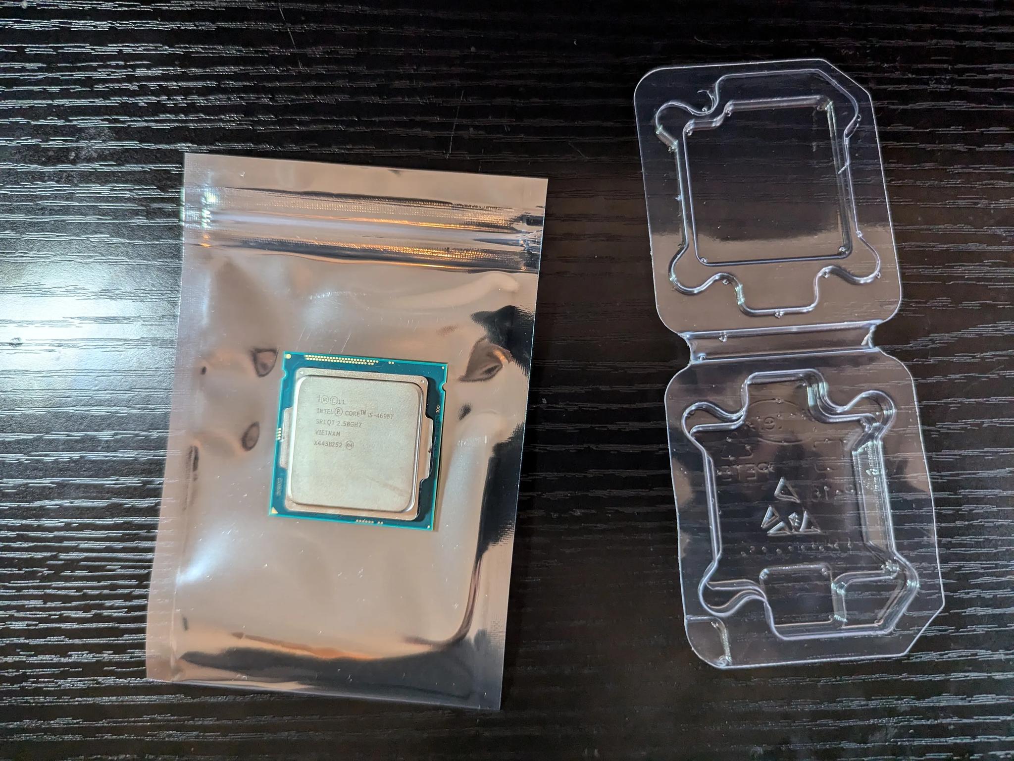 USED Intel i5 4690T CPU - 4 Cores - LGA 1150/H3