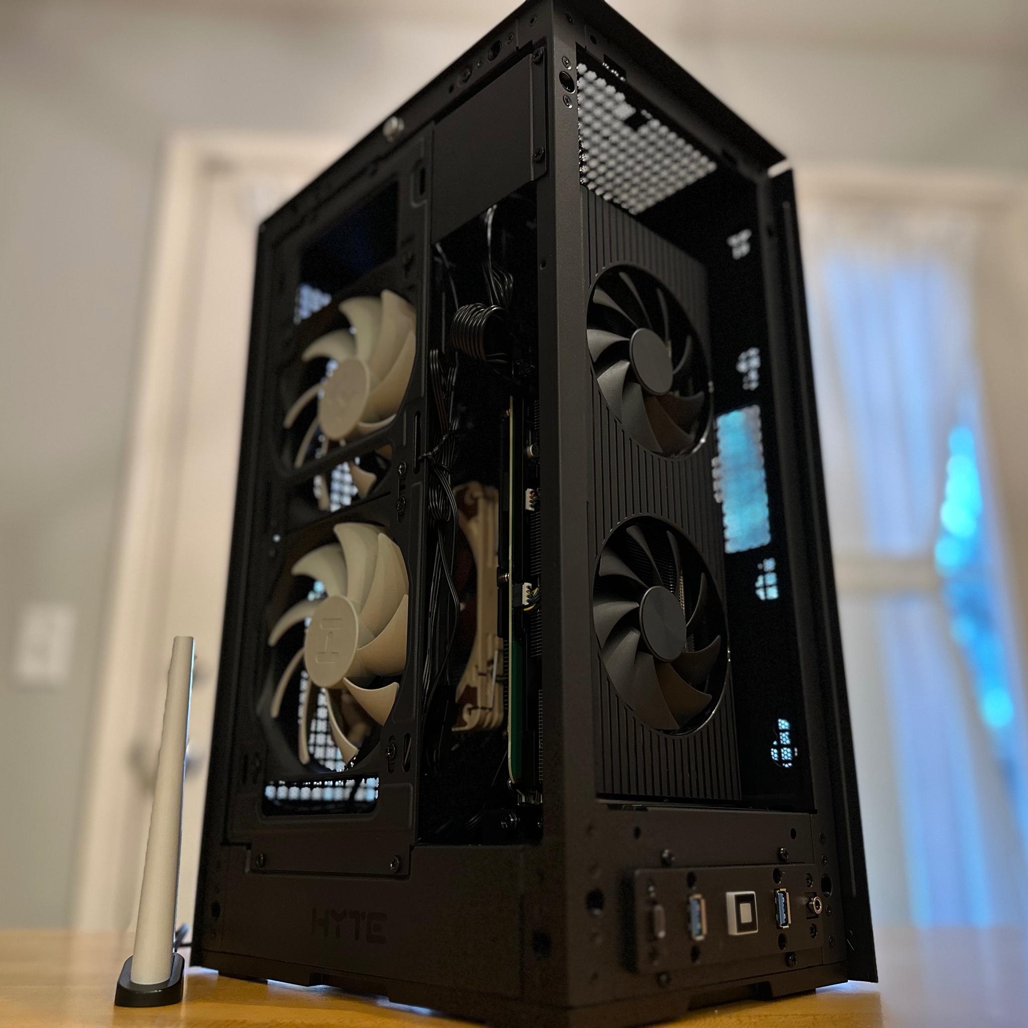 🖤🐝| RTX 3080, Ryzen 5700x, 32gb Ram, 1tb SSD Silent 🤫 ITX PC, WiFi Equipped! Christmas Special!