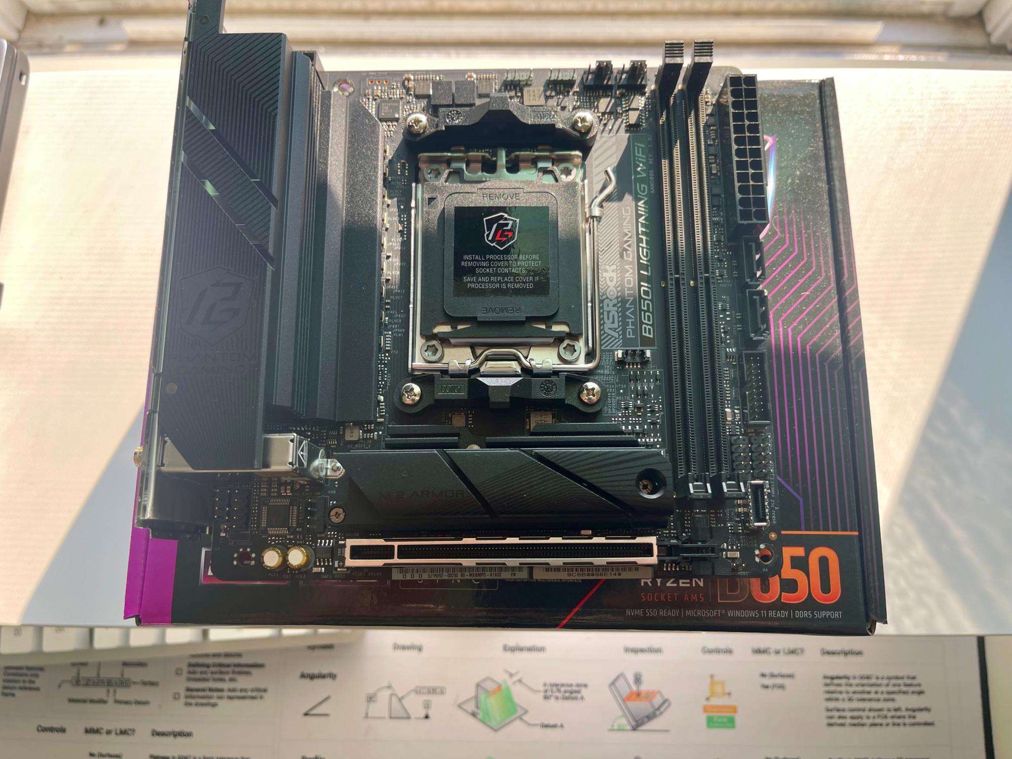 ASRock B650I Lightning WiFi, used (like-new)