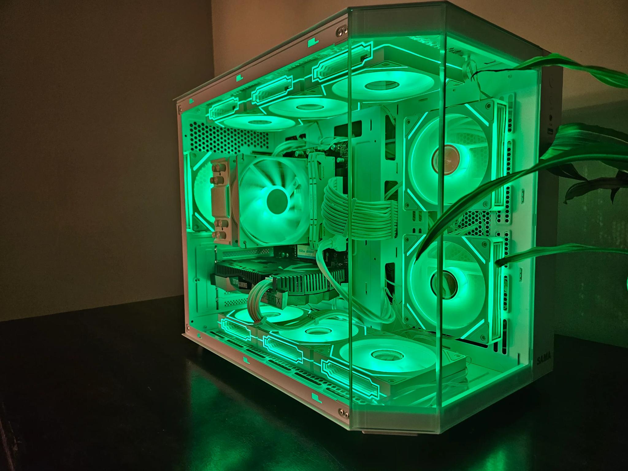 RTX 2060 Ryzen 5 3600x White RTX Fishtank Gaming PC