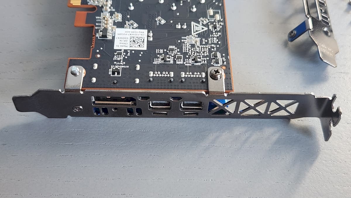 AMD Radeon Pro WX 2100