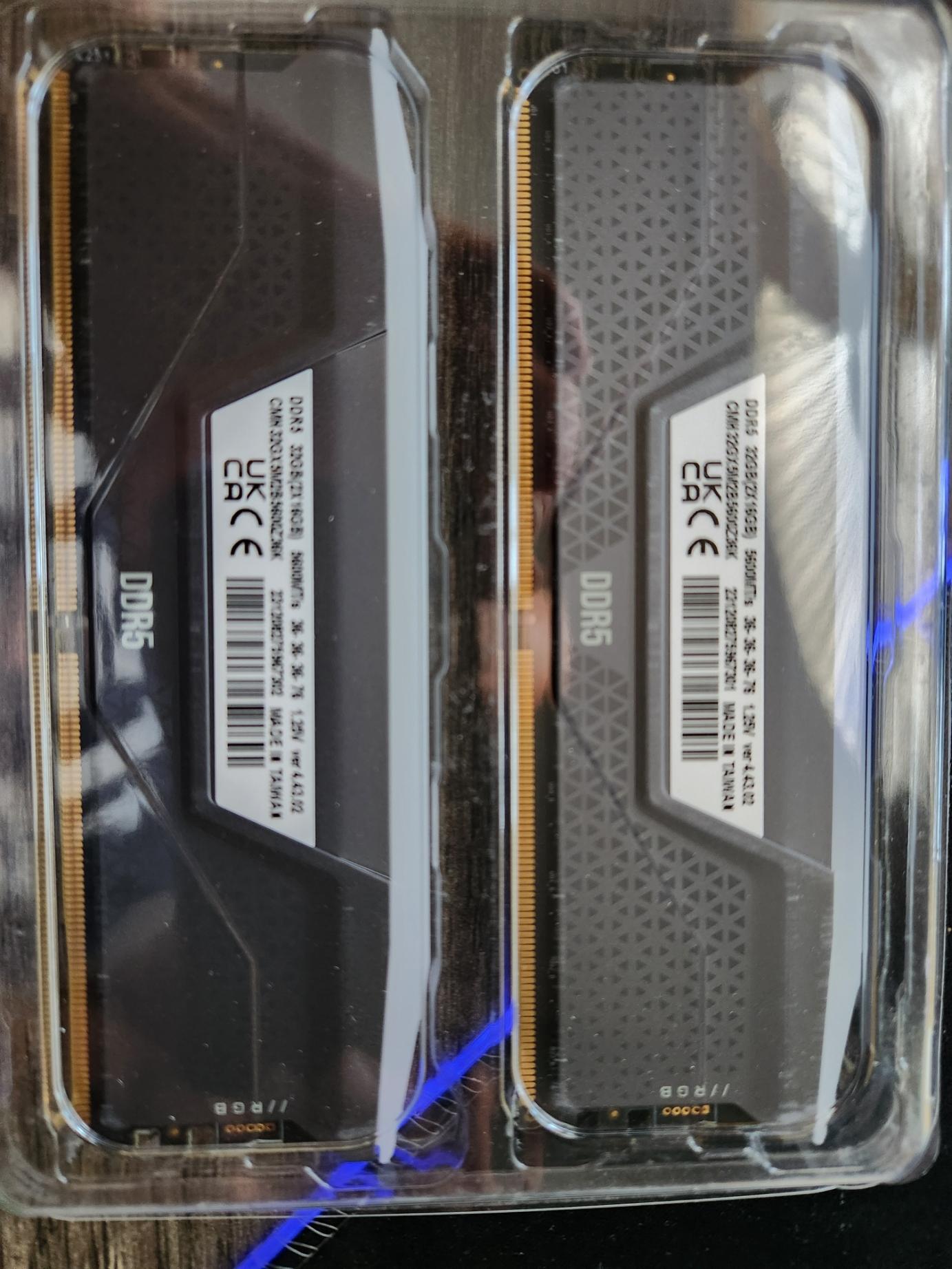 Corsair Vengeance RGB DDR5 EXPO 5600MHz