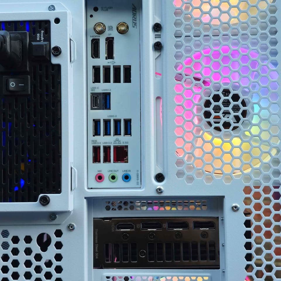 💮High End Gaming PC • Nvidia 5070 Ti • Ryzen X3D • 32GB DDR5 • Plug n' Play ready