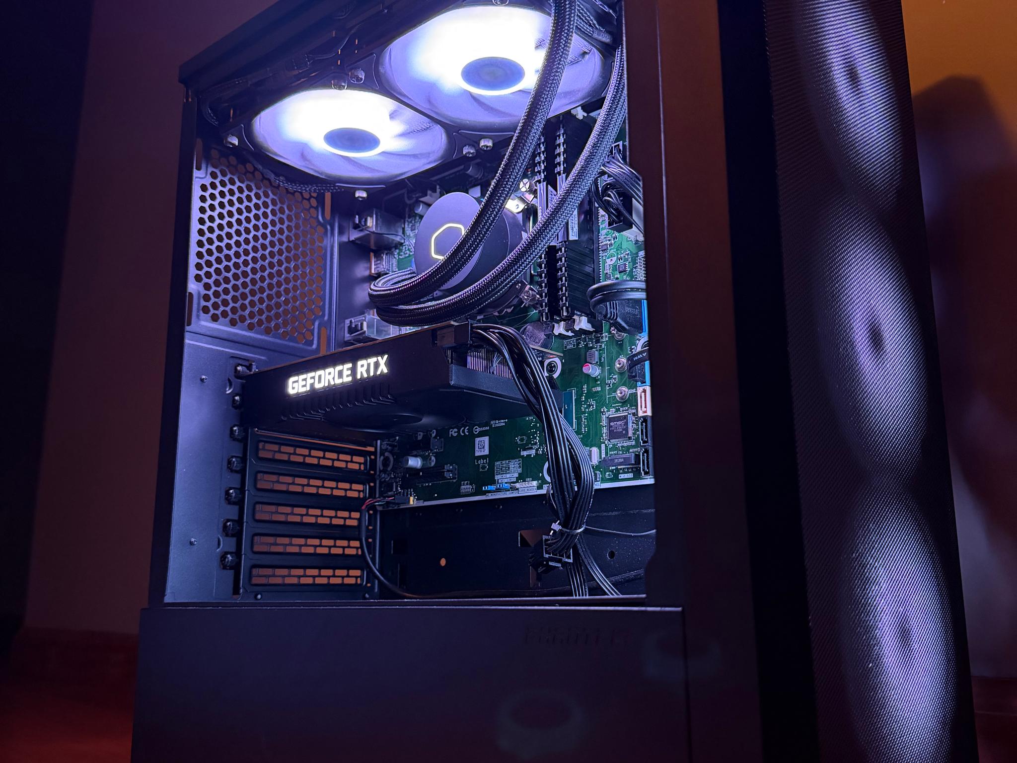 1080p Gaming PC Computer (RTX 2060 Super, Intel i7 9700, 16 GB DDR4)