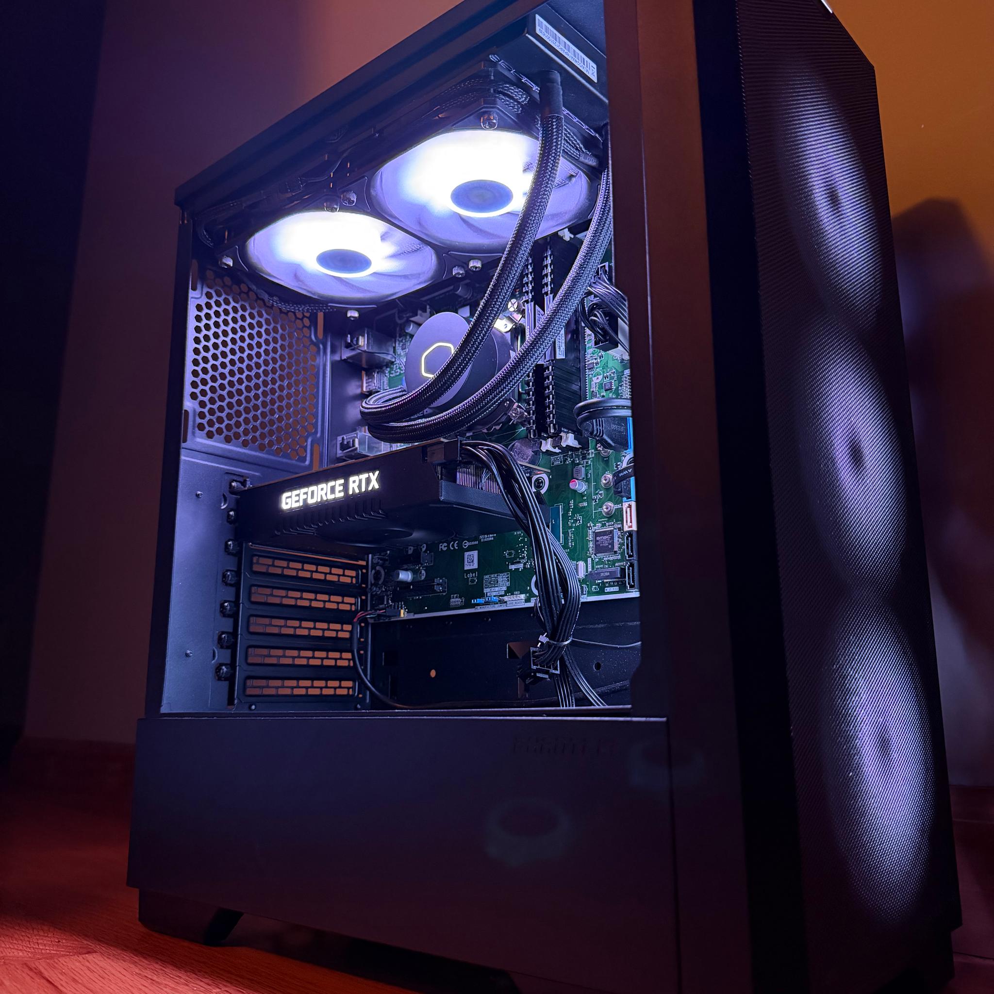 1080p Gaming PC Computer (RTX 2060 Super, Intel i7 9700, 16 GB DDR4)