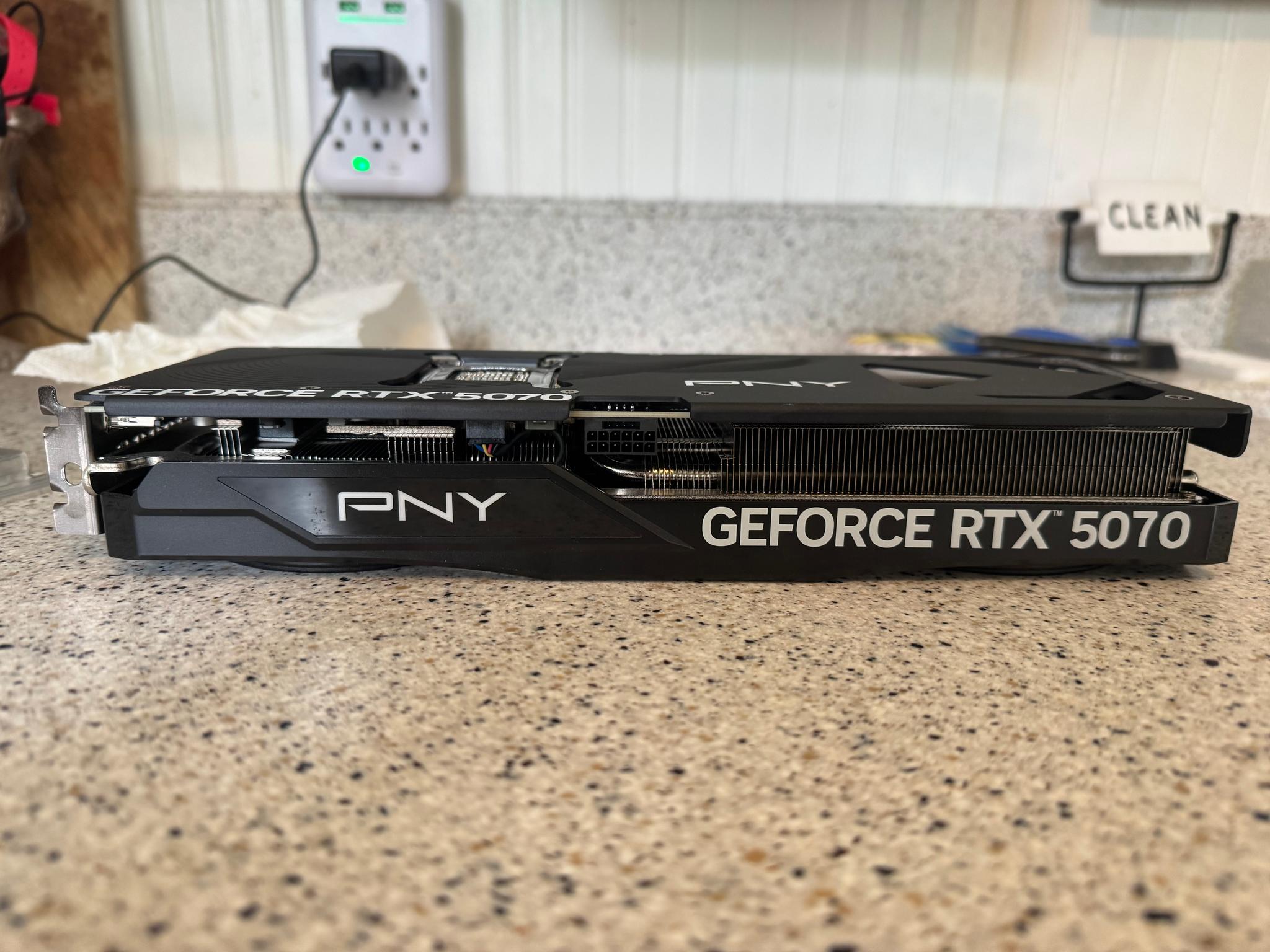PNY VERTO GeForce RTX 5070