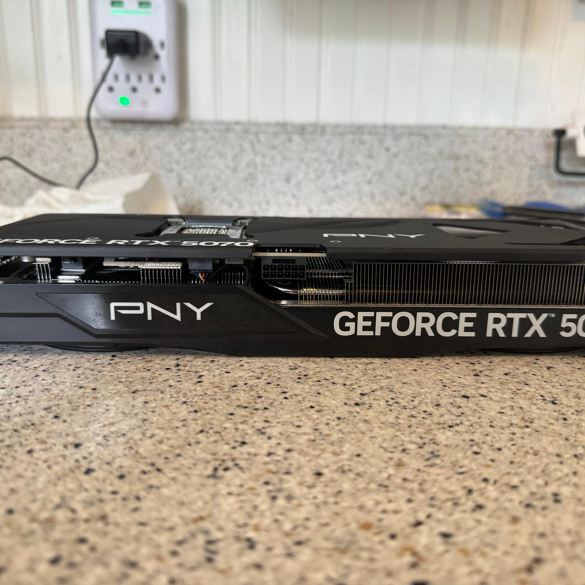 PNY VERTO GeForce RTX 5070