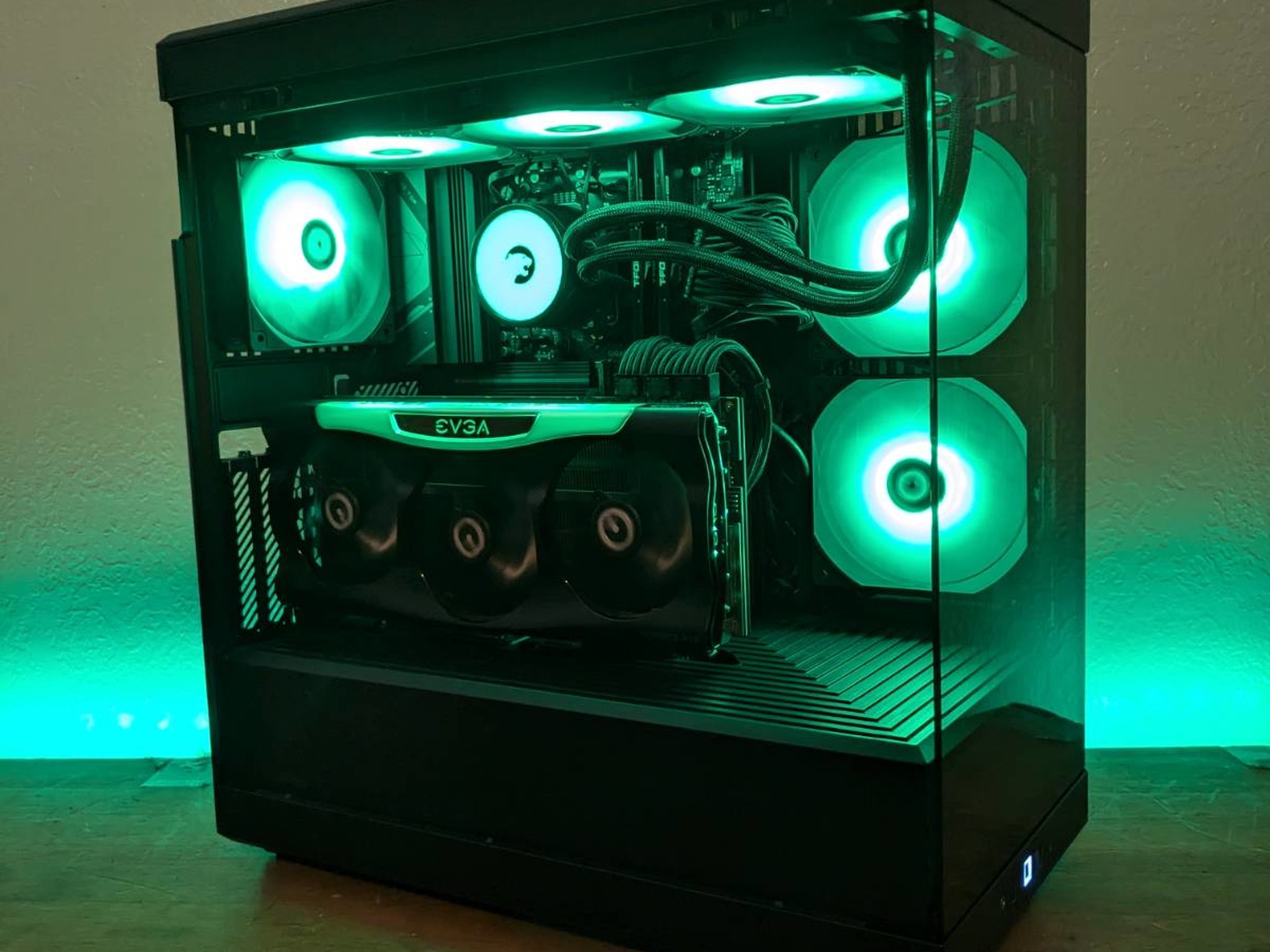 🔥RTX 3080 Ti, Ryzen 7 7700, 2 TB NVME SSD, 32 GB DDR5