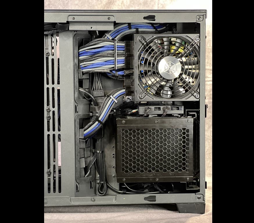 Custom Gaming PC - 7600X3D, 7800 XT, 32GB DDR5-6000, 1TB Gen 4 NVMe, full custom cables