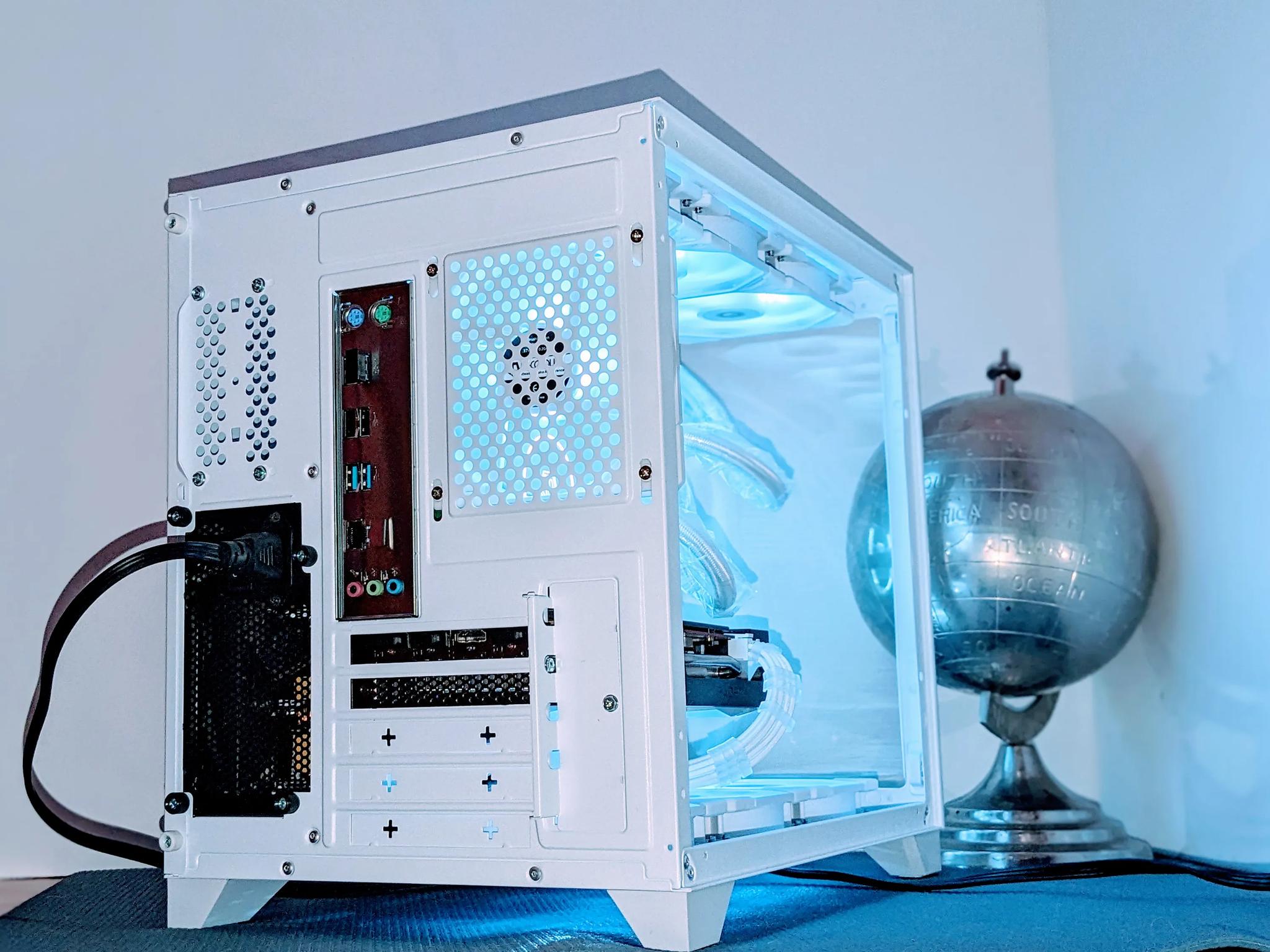 🧊👑 RX6600⚙️(Intel)12-core/24-threads ⚙️ 32GB DDR4 RAM ⚙️ 1TB NVMe SSD ⚙️ Windows 11 Pro(Activated)