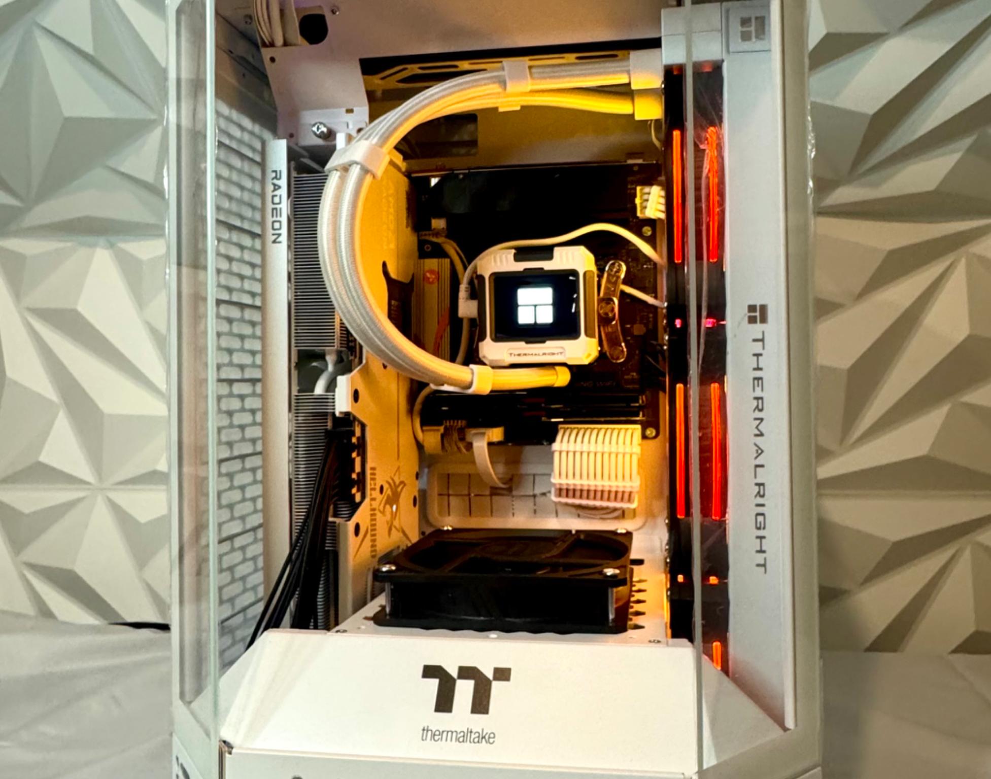 🚀🐰|High-end Gaming Pc| Ryzen 7 9700x, 9070xt, 64gb, 2tb, Wifi