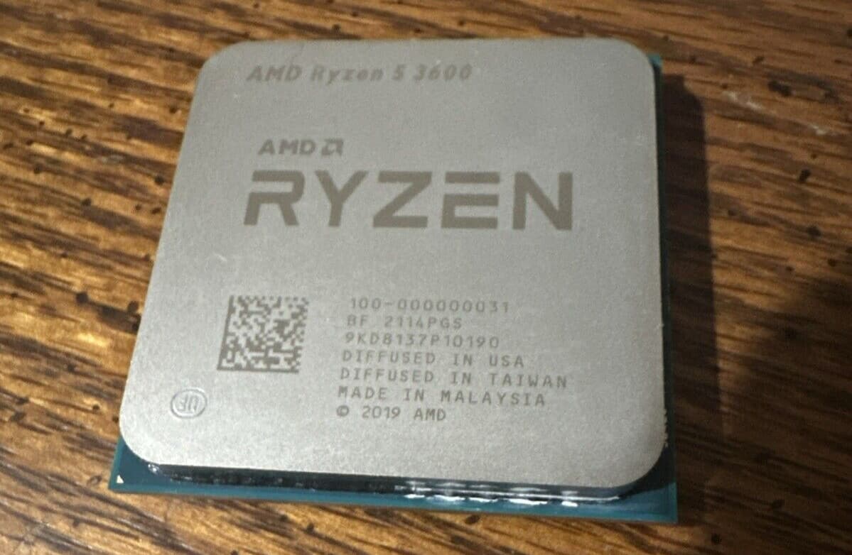 AMD Ryzen 5 3600 CPU + Cooler Master Heatsink