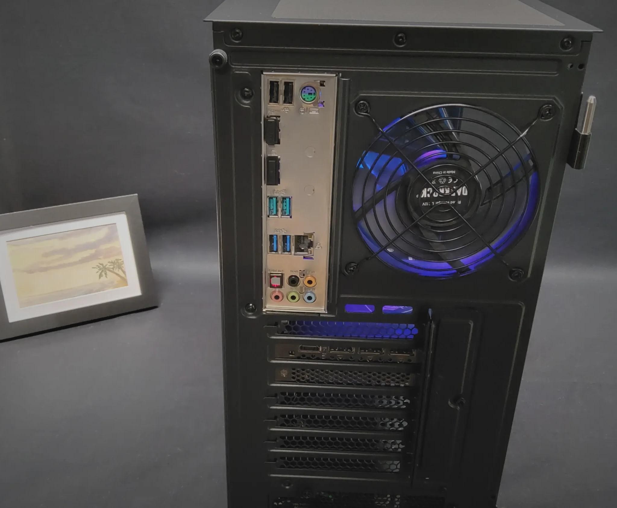 Intel i9 10900k Liquid Cooled - MSI RTX 3060