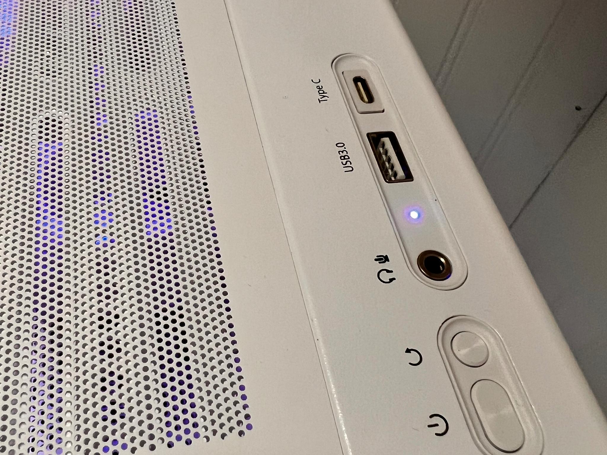 ❄️ICE❄️ RYZEN3/2300x/A320m asrock/16g DDR4/650 watt PSU/EVGA RTX 2060 custom card