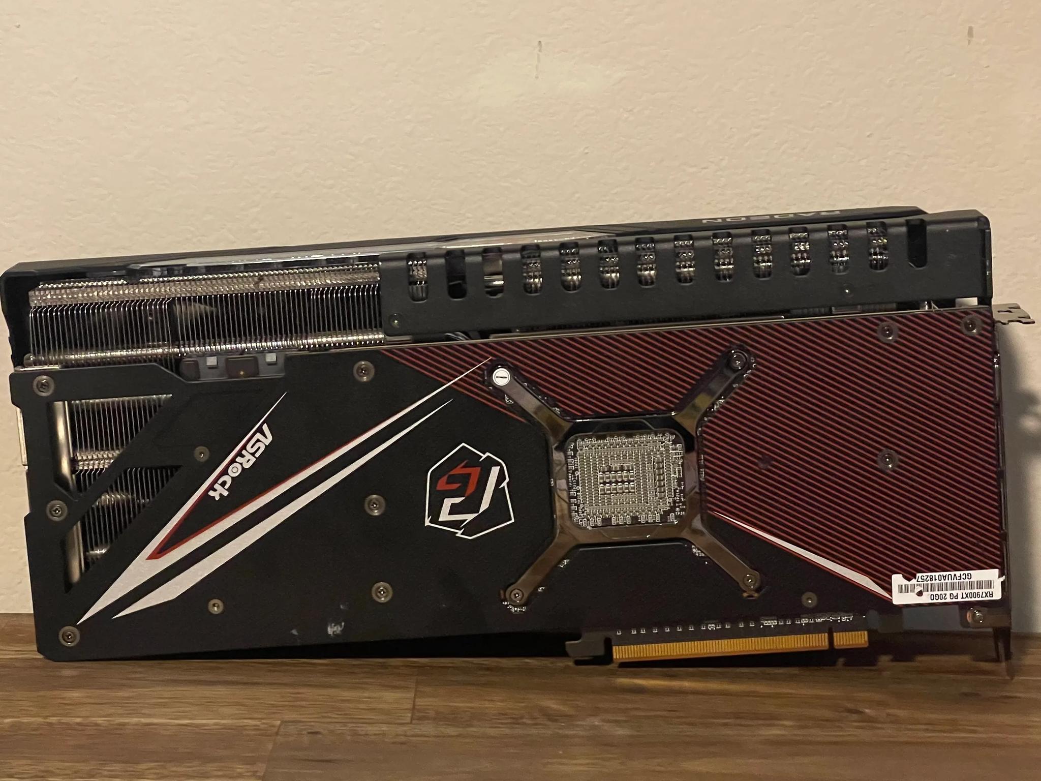 ASRock AMD Radeon™ RX 7900 XT Phantom Gaming 20GB OC