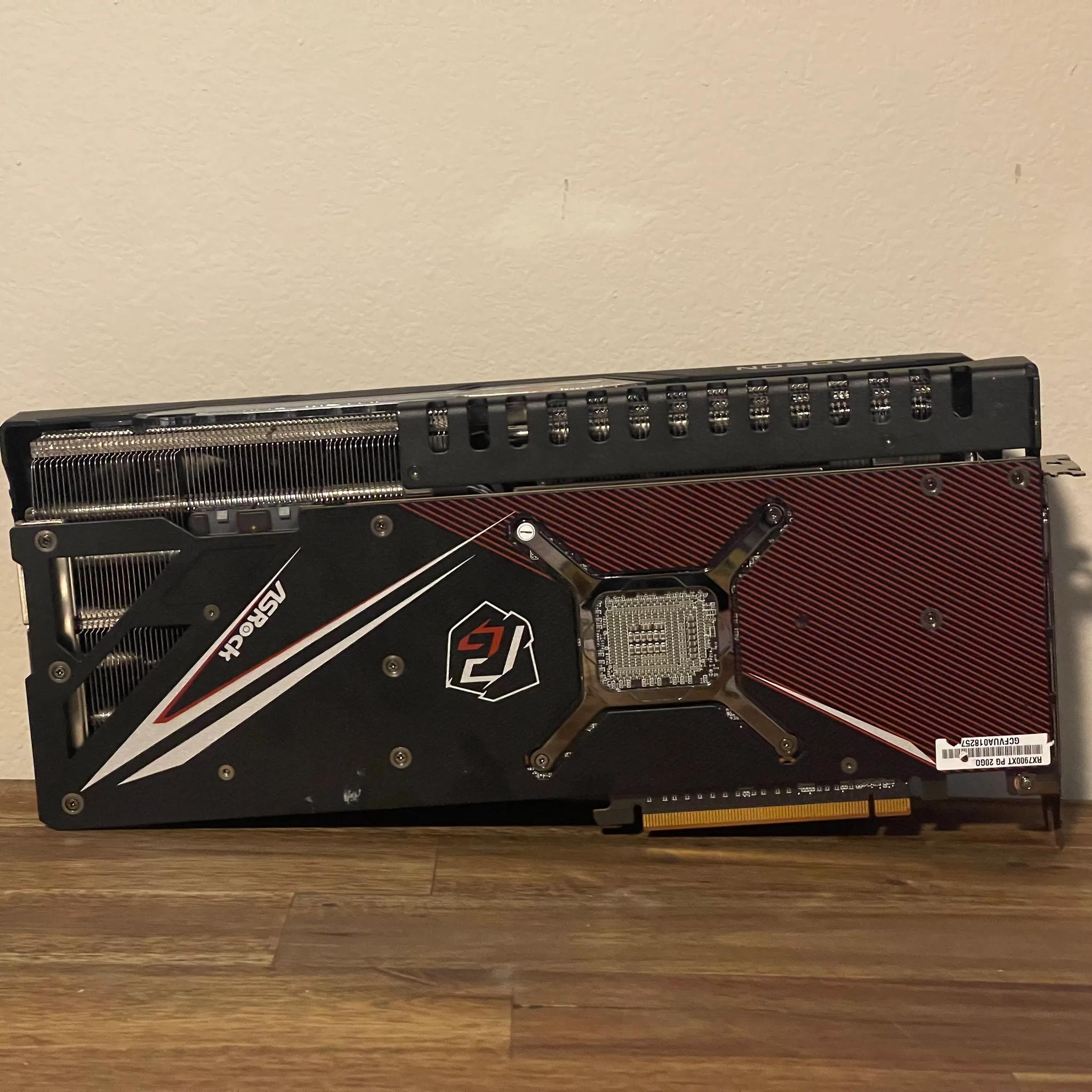 ASRock AMD Radeon™ RX 7900 XT Phantom Gaming 20GB OC