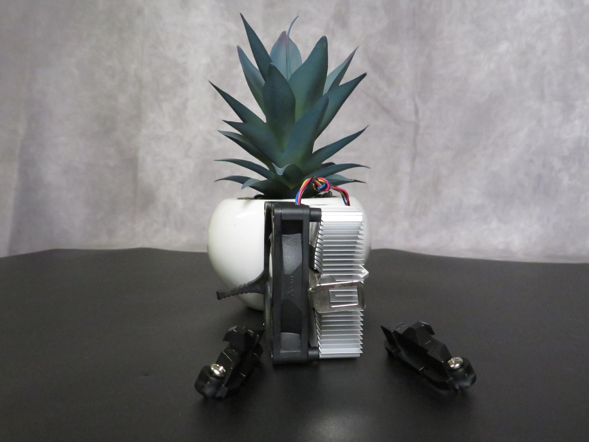 AM4 Low Profile Cooler w/mounting hardware