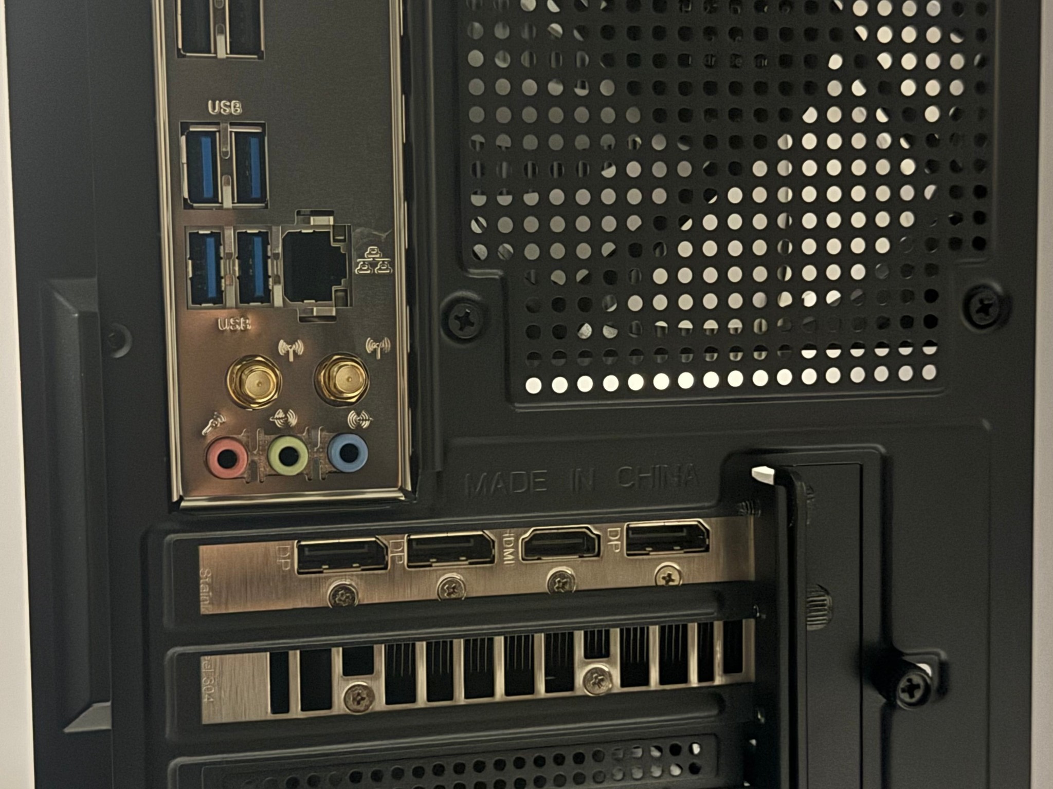 CUBIX- GAMER | Radeon RX 6600 XT |Core i5-14400F | 1TB SSD | 16GB DDR4 RAM | BT\WIFI