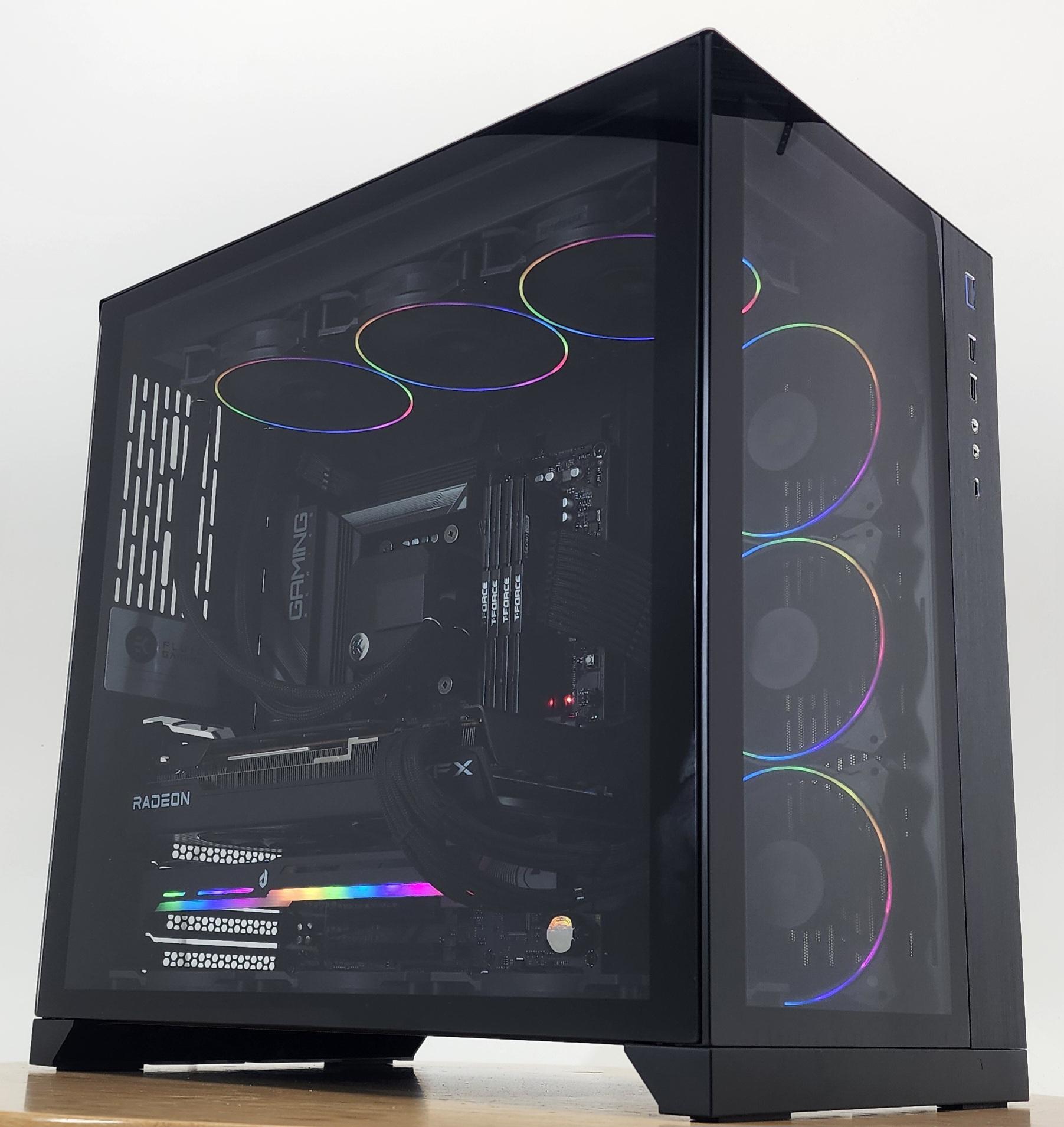 Gaming PC Ryzen 7 7700 32GB RAM 1TB SSD RX 7800 XT 16GB Windows 11 PC