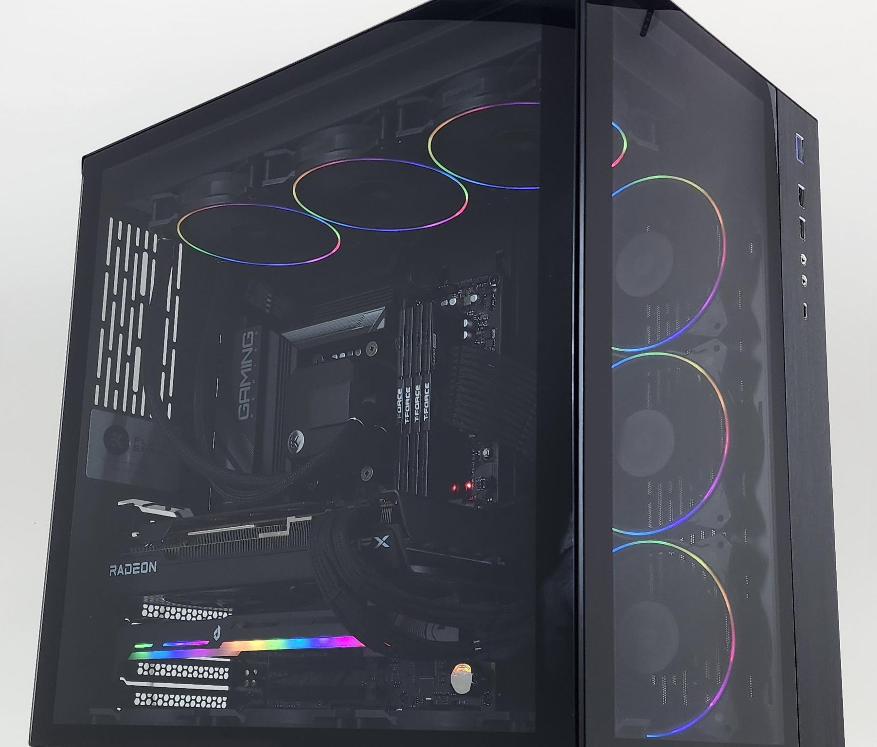 Gaming PC Ryzen 7 7700 32GB RAM 1TB SSD RX 7800 XT 16GB Windows 11 PC