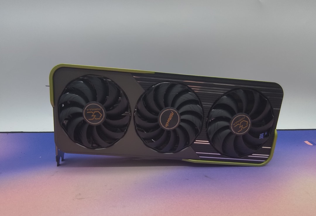 ASRock Formula OC RX 6950XT | Jawa