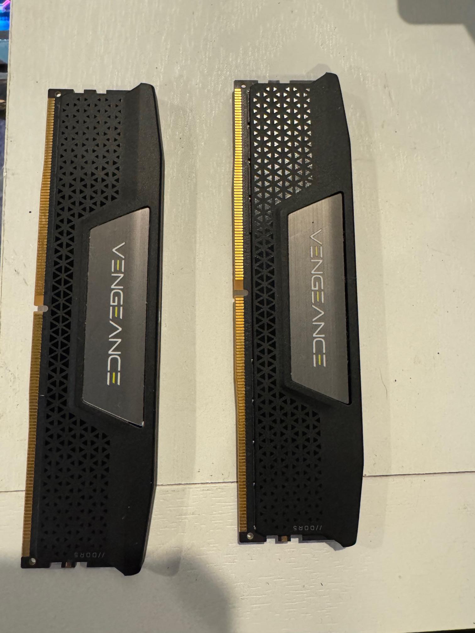 Corsair Vengeance DDR5 64GB (2×32GB) 5200MHz CL40 – Used Once