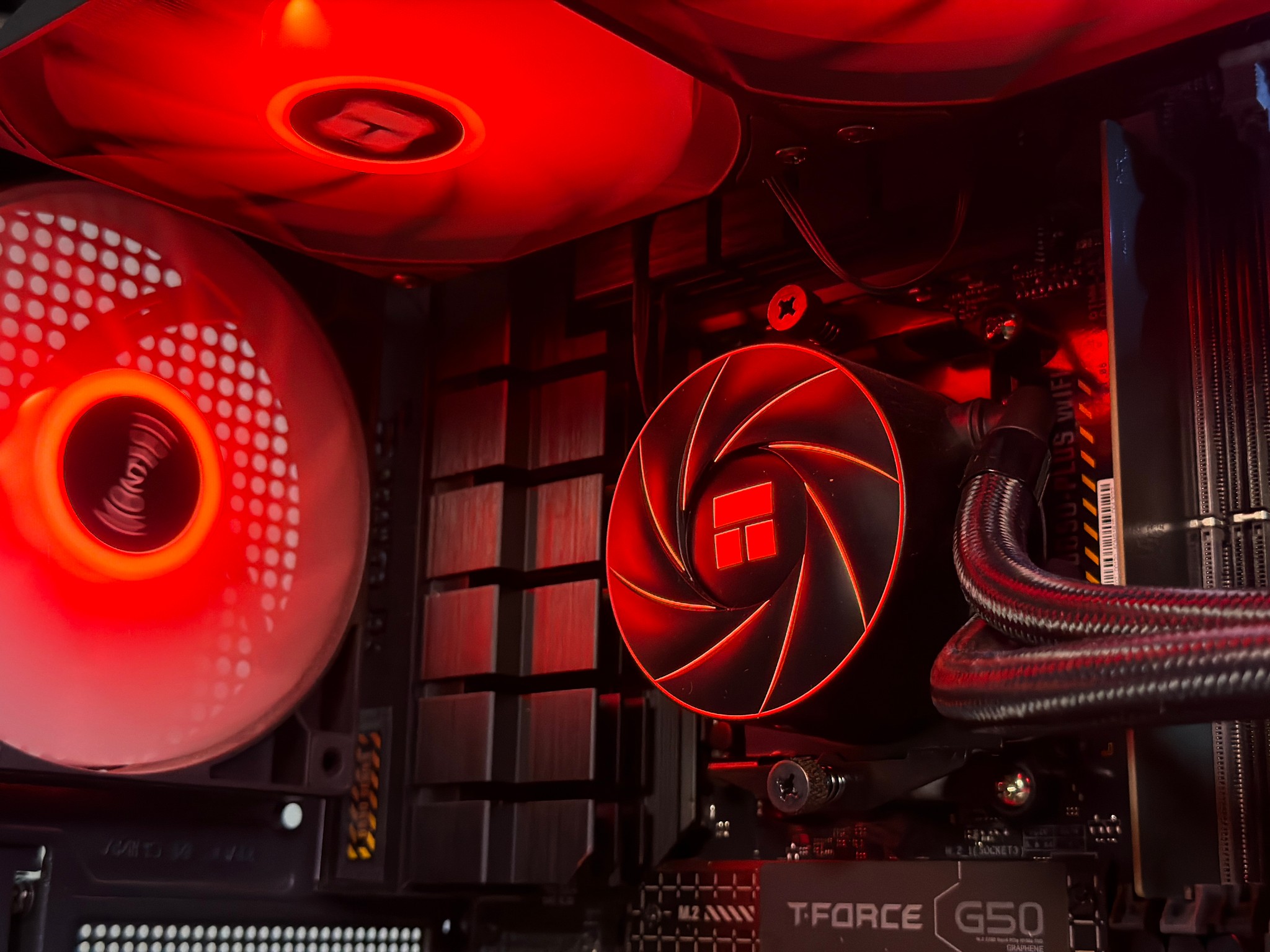♠️❤️ Black Gaming PC ❤️♠️ | Ryzen 5 7600X | RTX 5060 | 16GB DDR5 | 1TB NVME | WiFi + Bluetooth