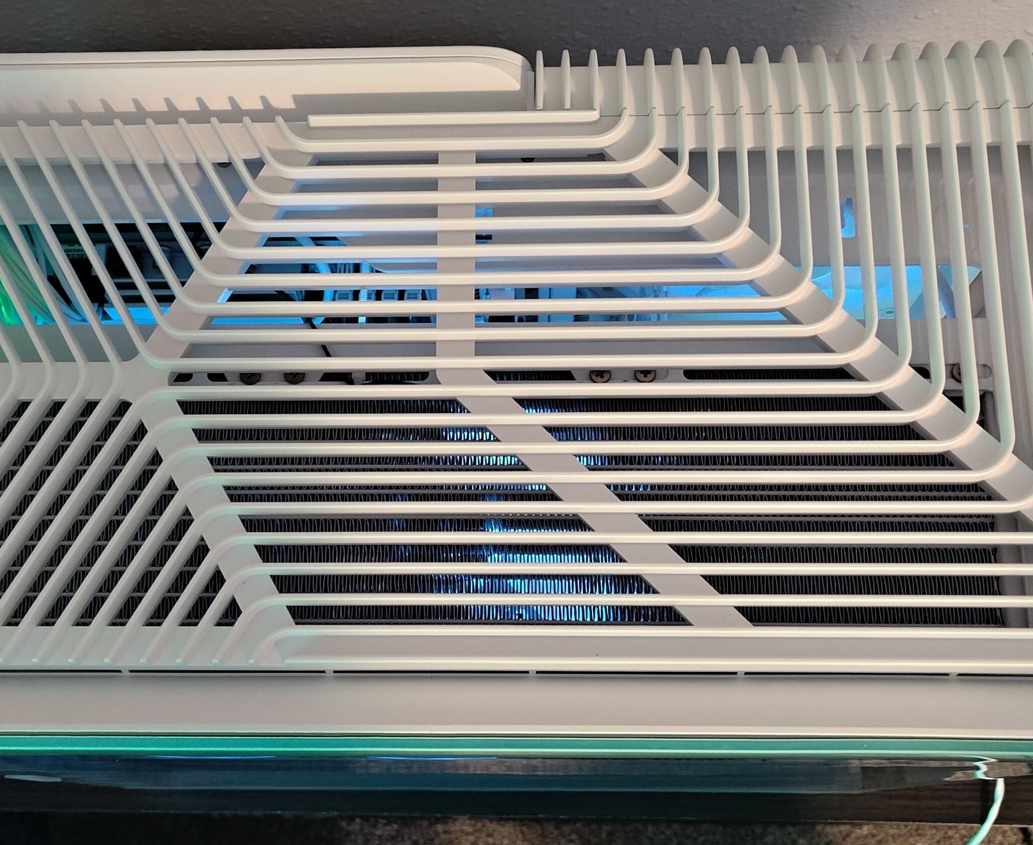 Maxedout Whiteout PC Build