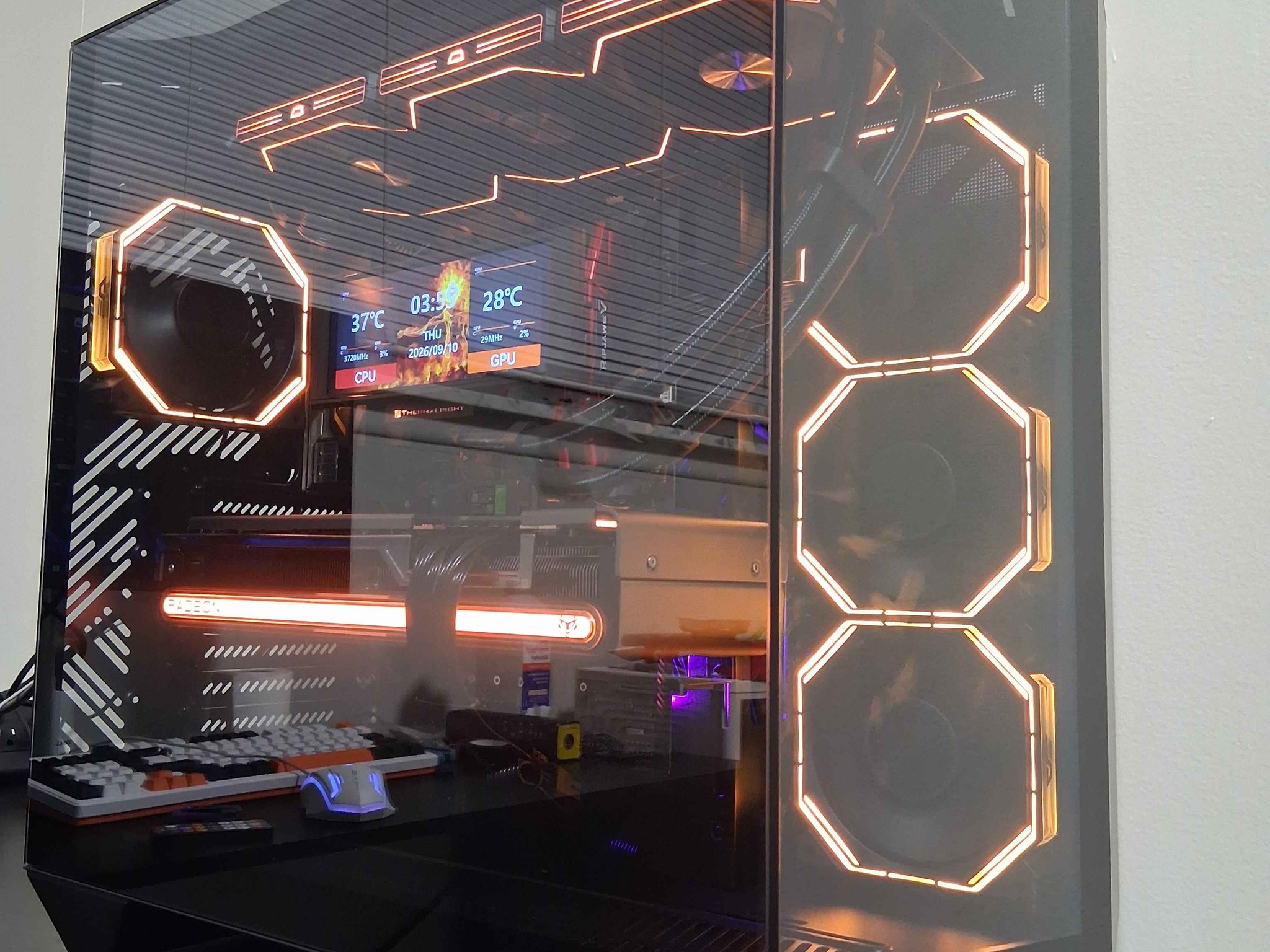 Gaming PC Ryzen 7 5700x 32GB DDR4 / 1TB SSD / SAPPHIRE RX 7800 XT 16GB / WINDOWS 11 / WIFI