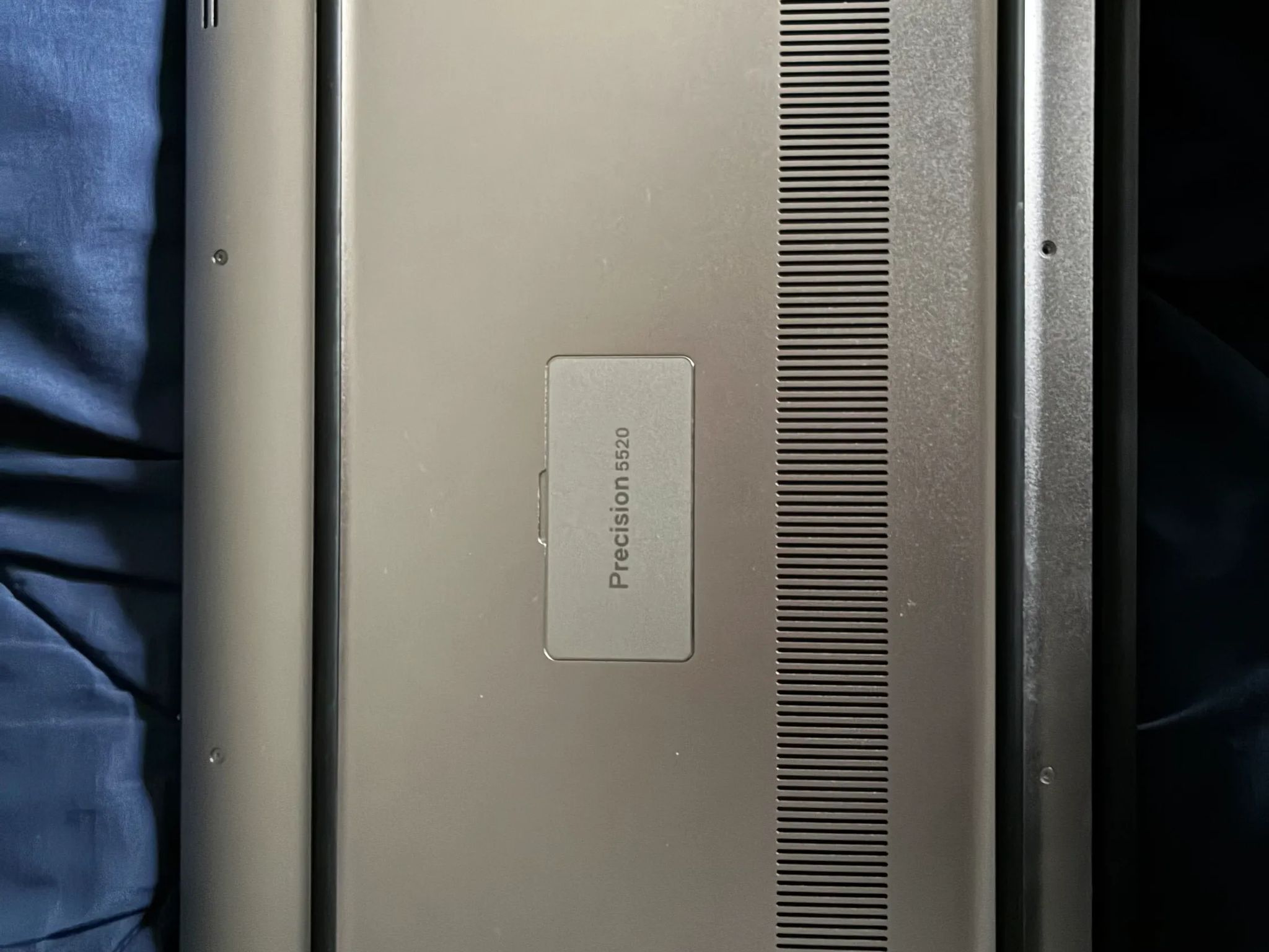 Dell Precision 5520- Battery needs replacement. Intel Xeon E3-1505M, Nvidia Quadro M1200.