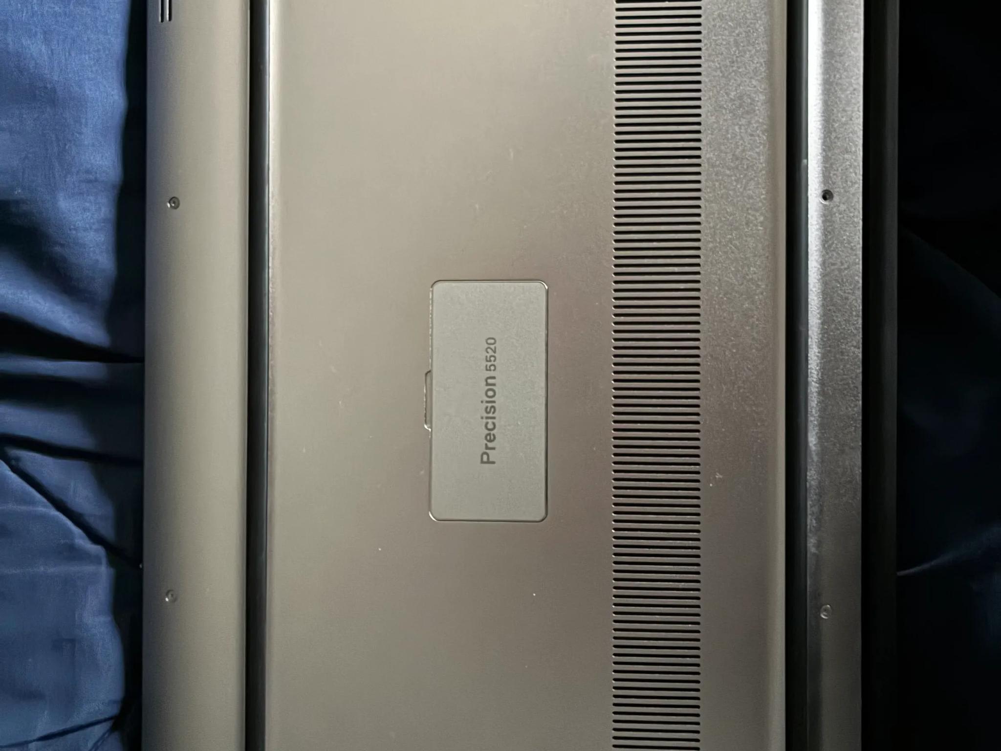 Dell Precision 5520- Battery needs replacement. Intel Xeon E3-1505M, Nvidia Quadro M1200.