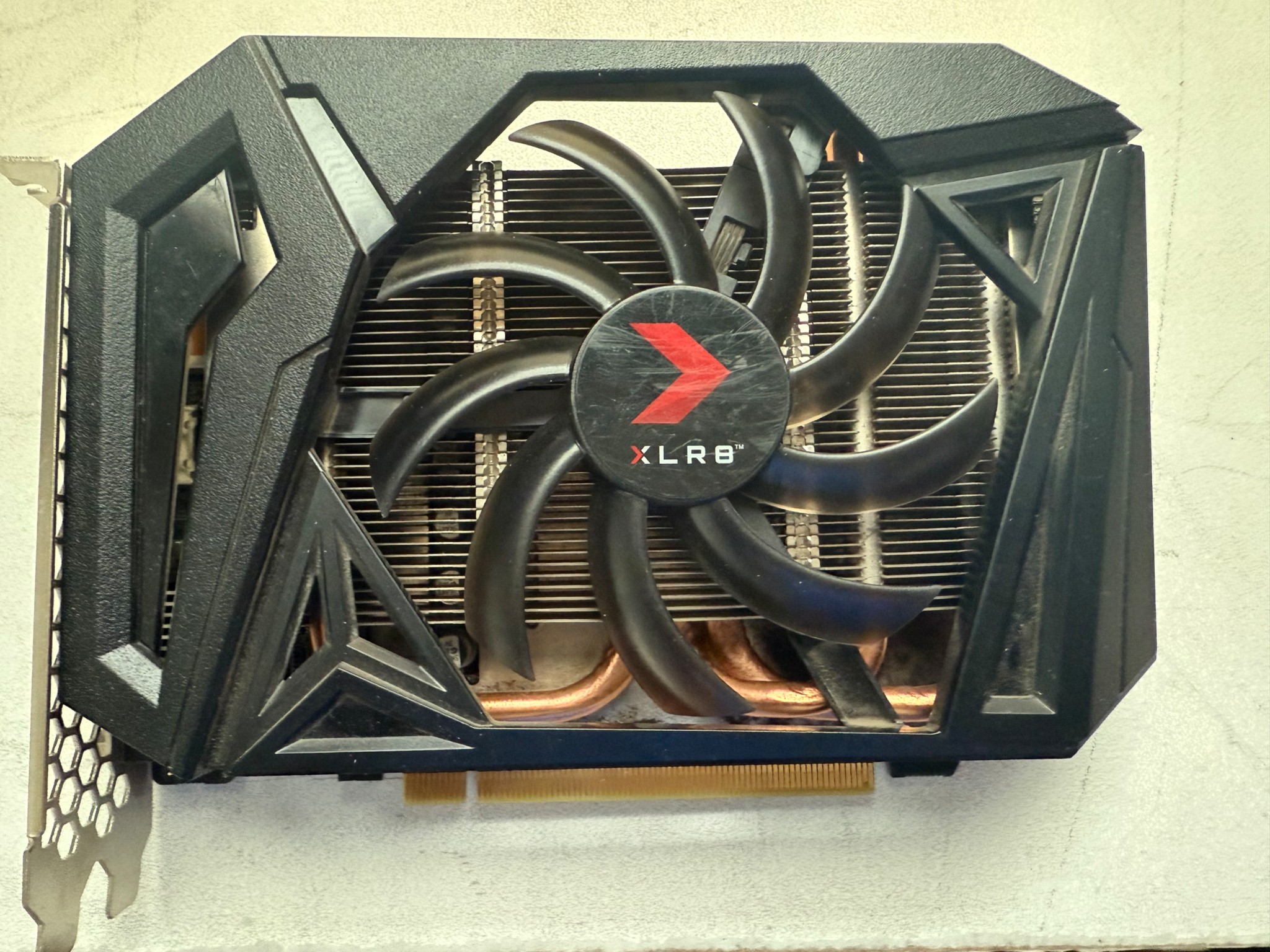 GeForce GTX™ 1660 Super XLR Gaming 6gb