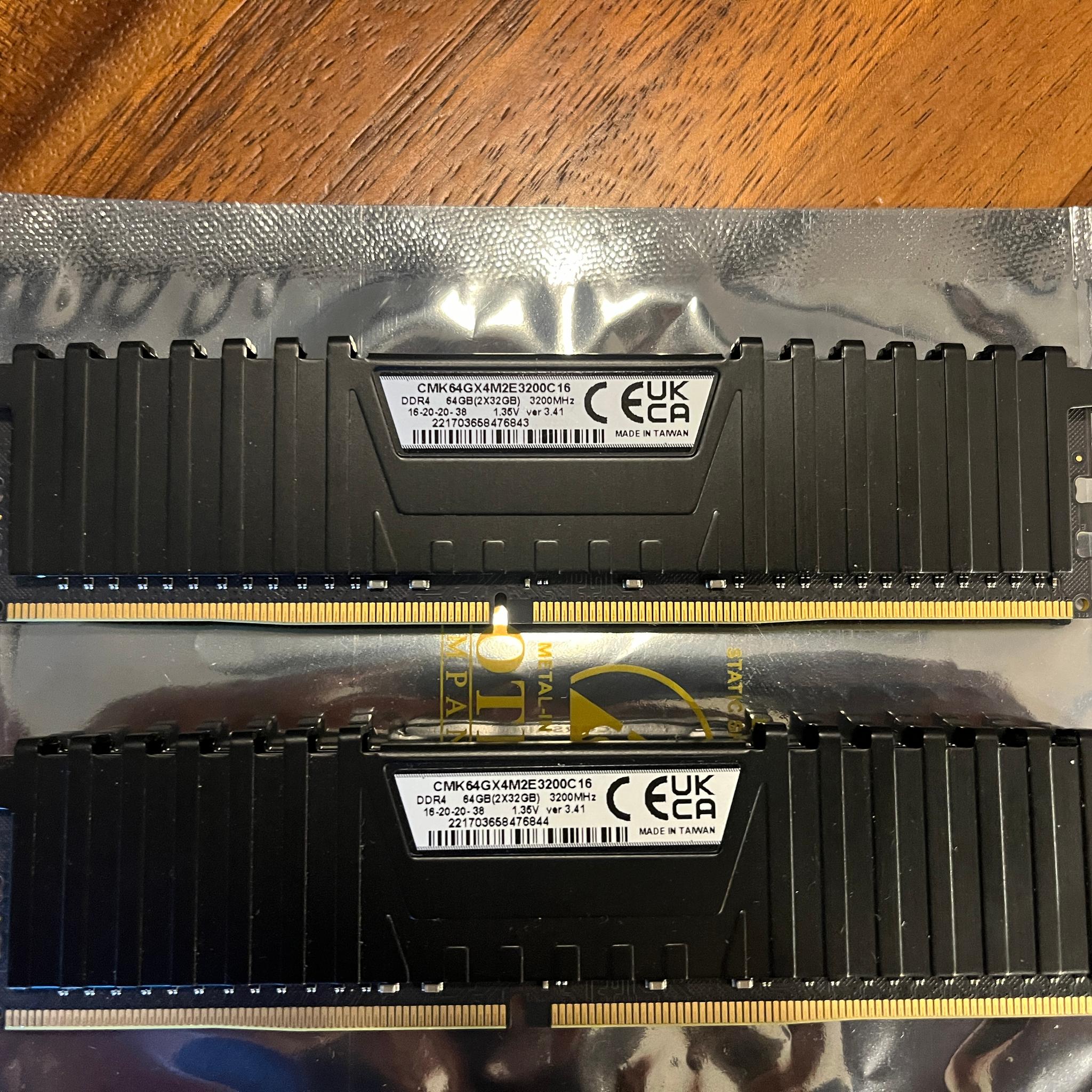 Corsair Vengeance LPX 64GB 2x32GB DDR4 3200 288-Pin DIMM CMK64GX4M2E3200C16