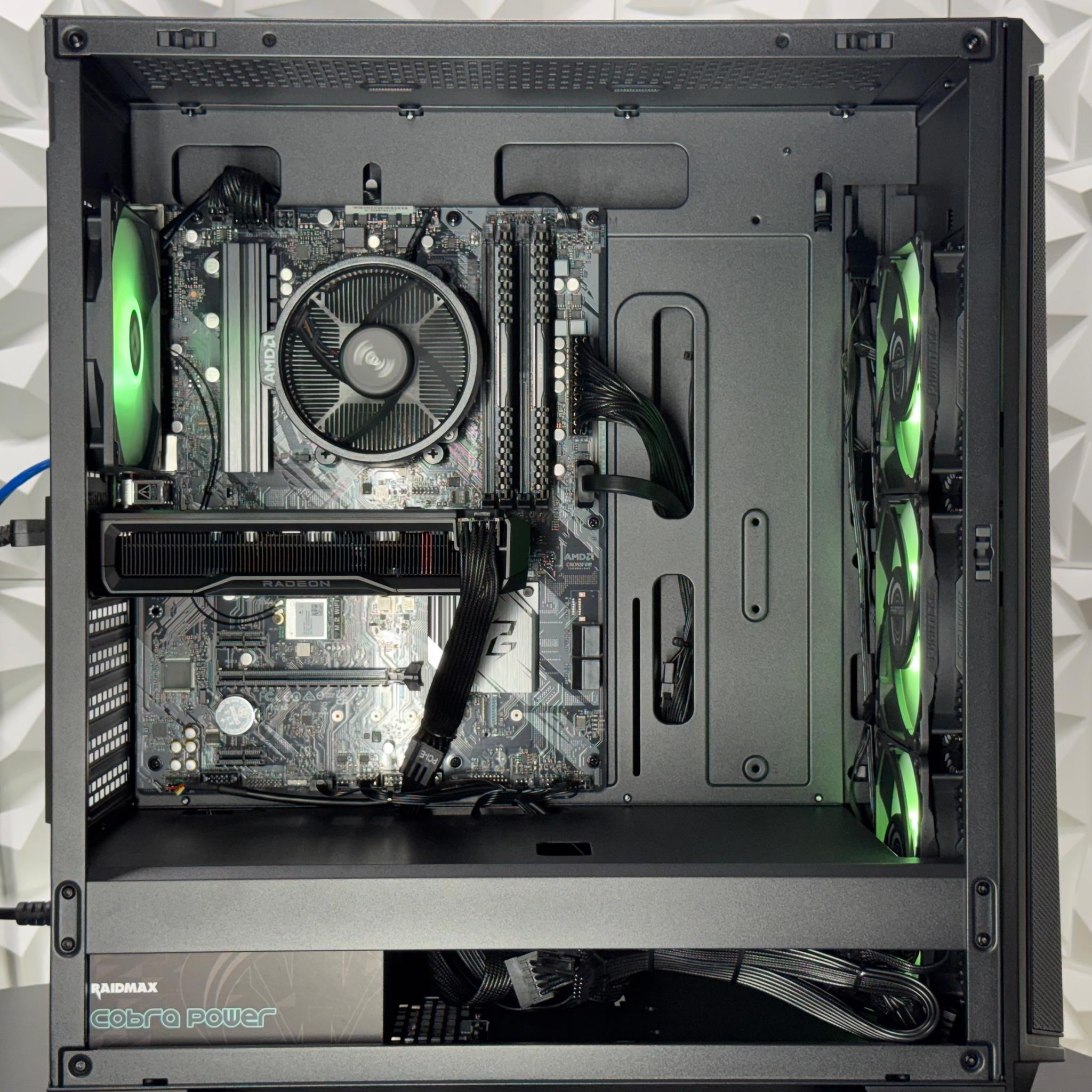 1080p/1440p Gaming pc / RX 7600 / Ryzen 5 5500 / 16GB RAM / 512GB SSD / Fortnite / Warzone