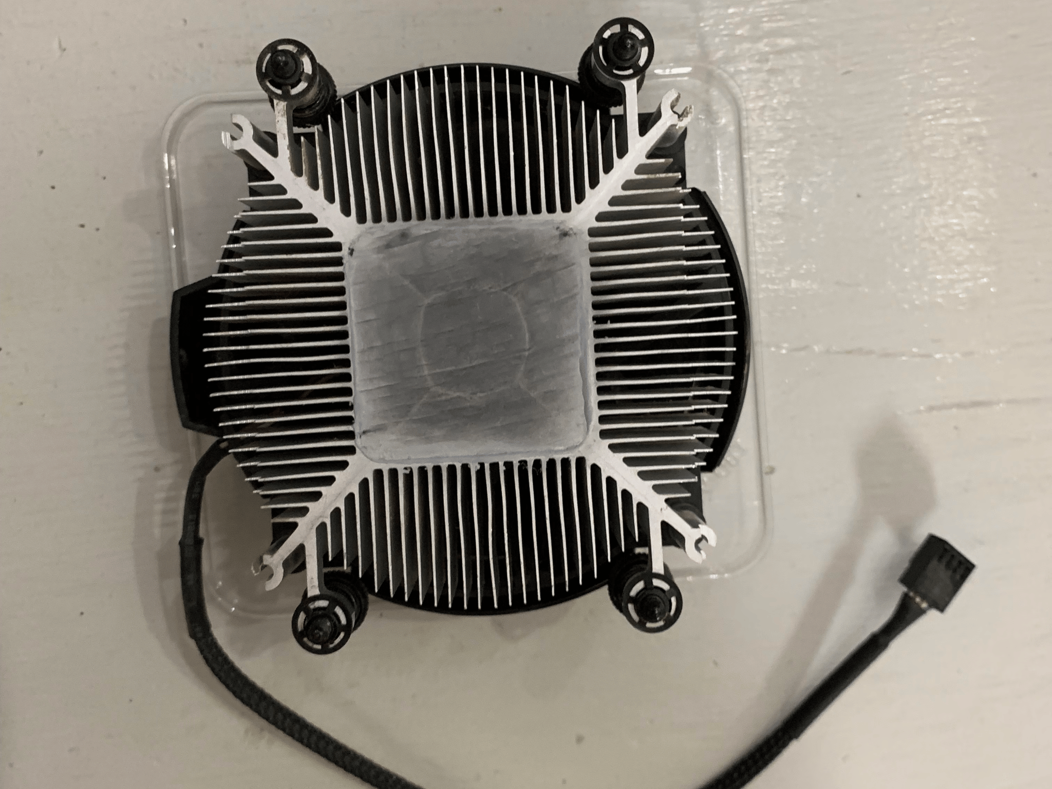 AMD Ryzen 5 2600 - 6 Cores, 12 Threads - AM4 - Wraith Stealth Cooler Included - Used