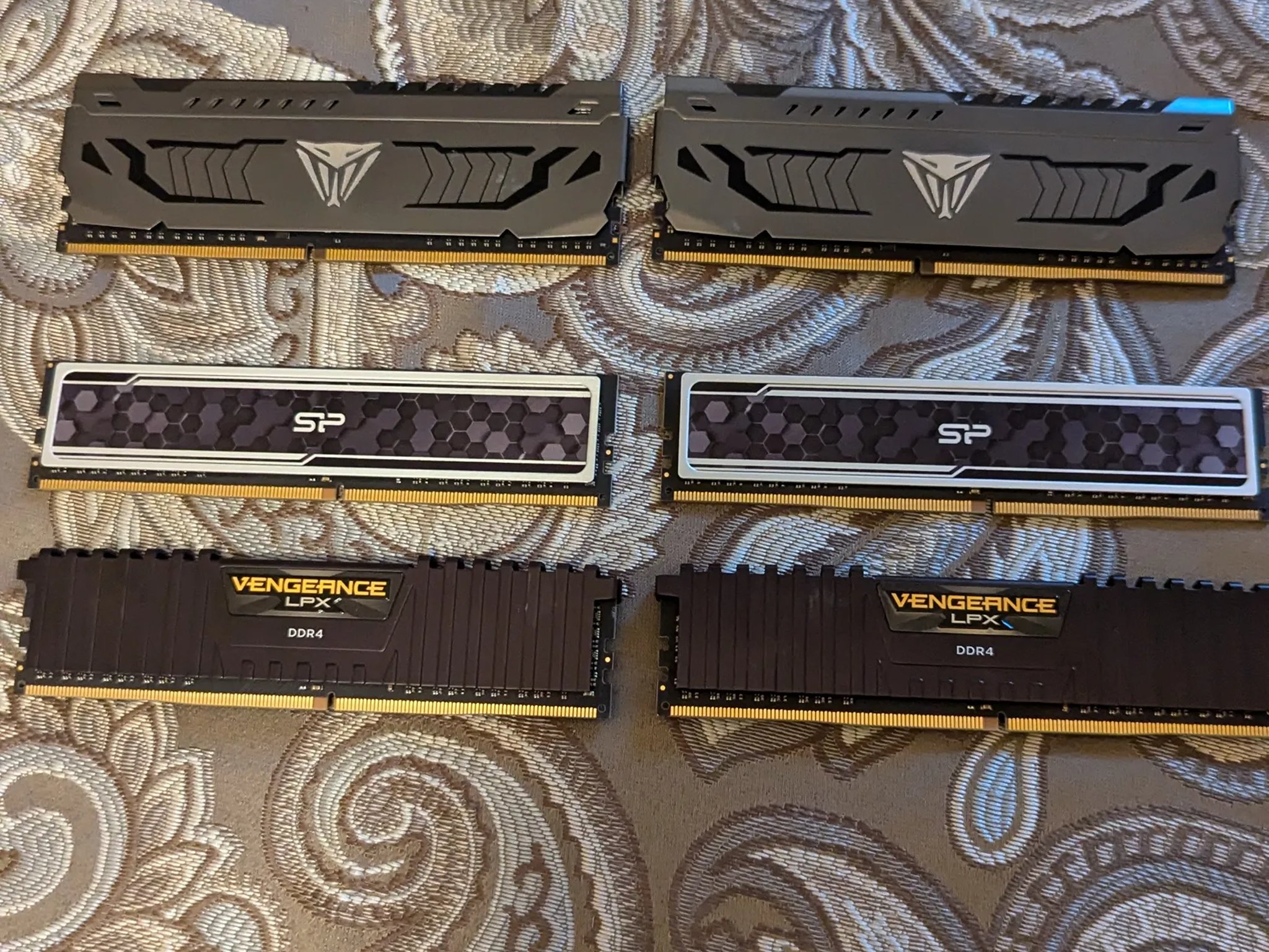 ddr4 ram 6 8 GB sticks