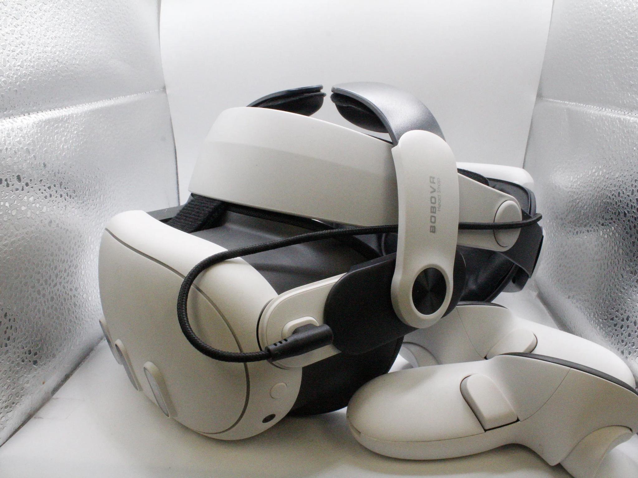 Meta Quest 3 VR Headset + BOBOVR M3 Pro Battery Strap & Original Cables - Excellent Condition